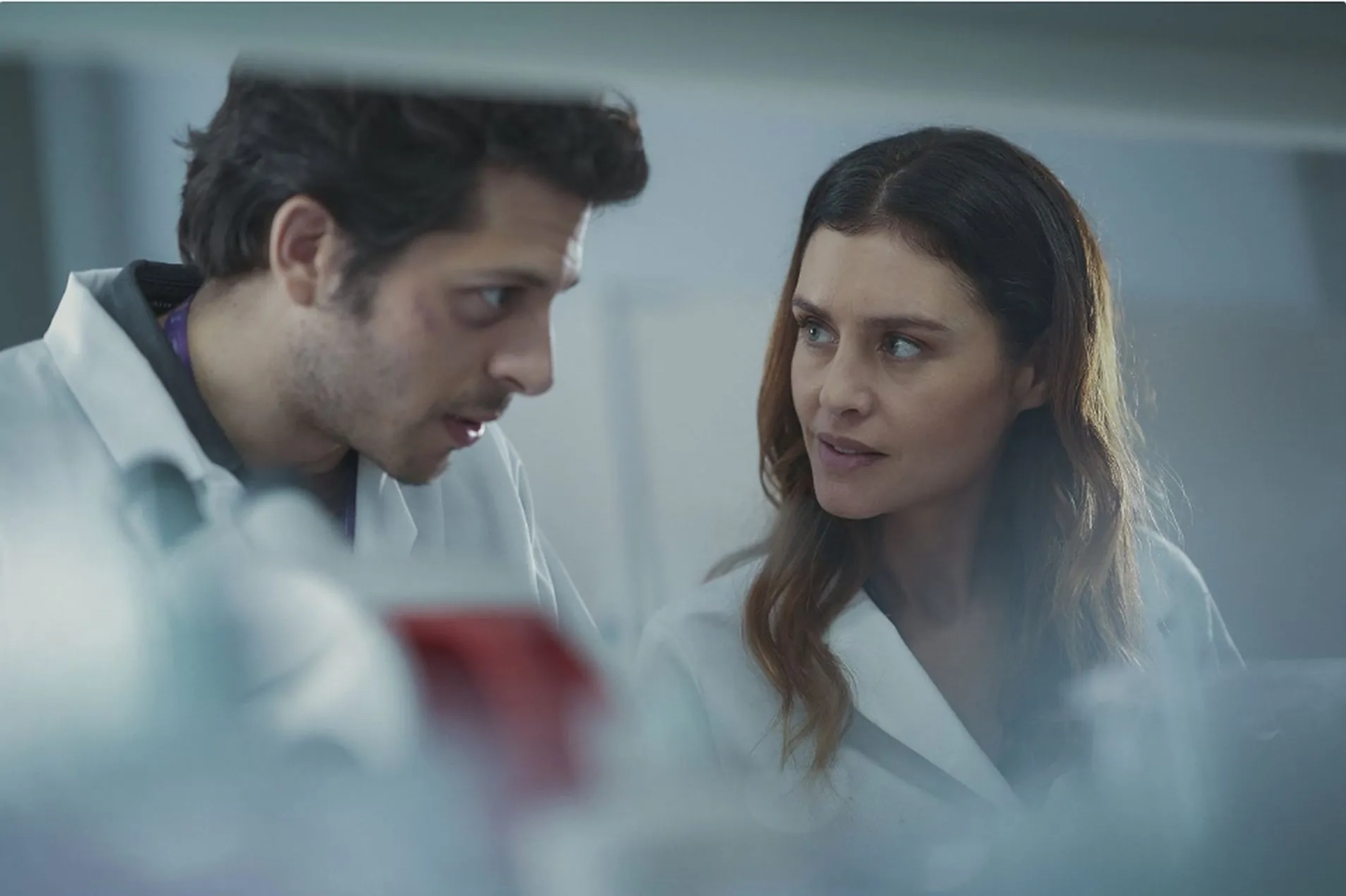 Dimitri Leonidas and Hannah Ware in The One (2021)