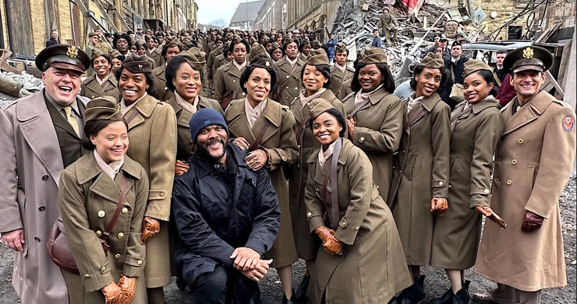 Dean Norris, Kerry Washington, Milauna Jackson, Kylie Jefferson, Tyler Perry, Scott Daniel Johnson, Pepi Sonuga, Sarah Jeffery, Ebony Obsidian, Shanice Shantay, Jeanté Godlock, and Moriah Brown in The Six Triple Eight (2024)