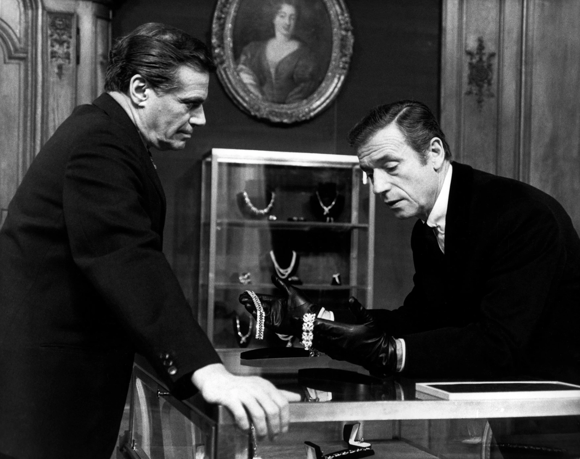 Robert Favart and Yves Montand in The Red Circle (1970)