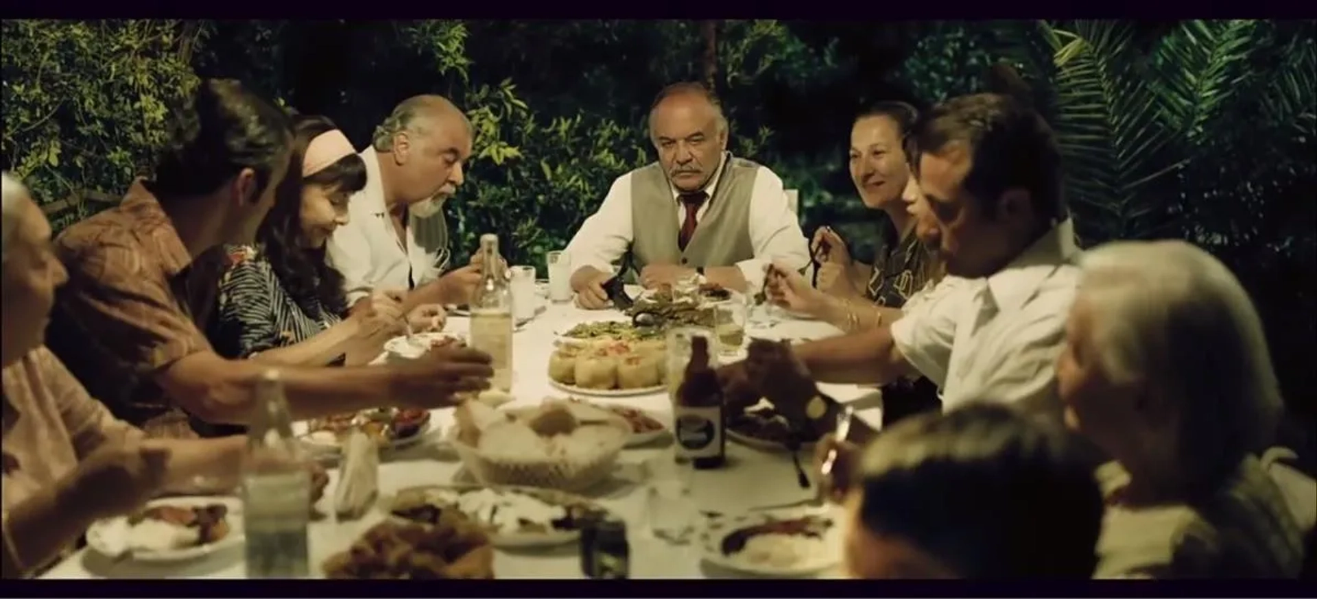 Hümeyra, Çetin Tekindor, Yigit Özsener, and Sacide Tasaner in My Grandfather's People (2011)