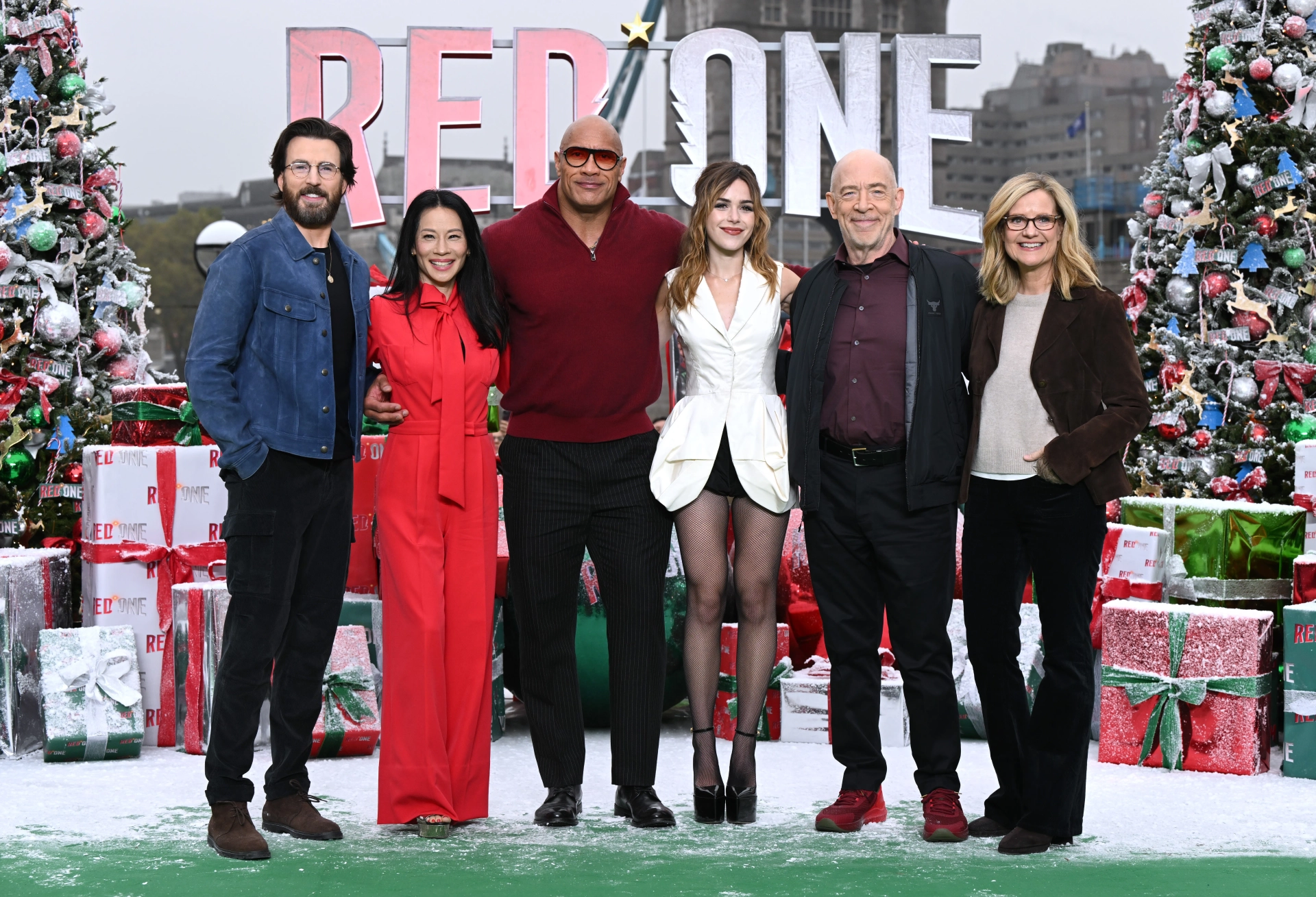 Bonnie Hunt, Lucy Liu, Chris Evans, Dwayne Johnson, J.K. Simmons, and Kiernan Shipka at an event for Red One (2024)