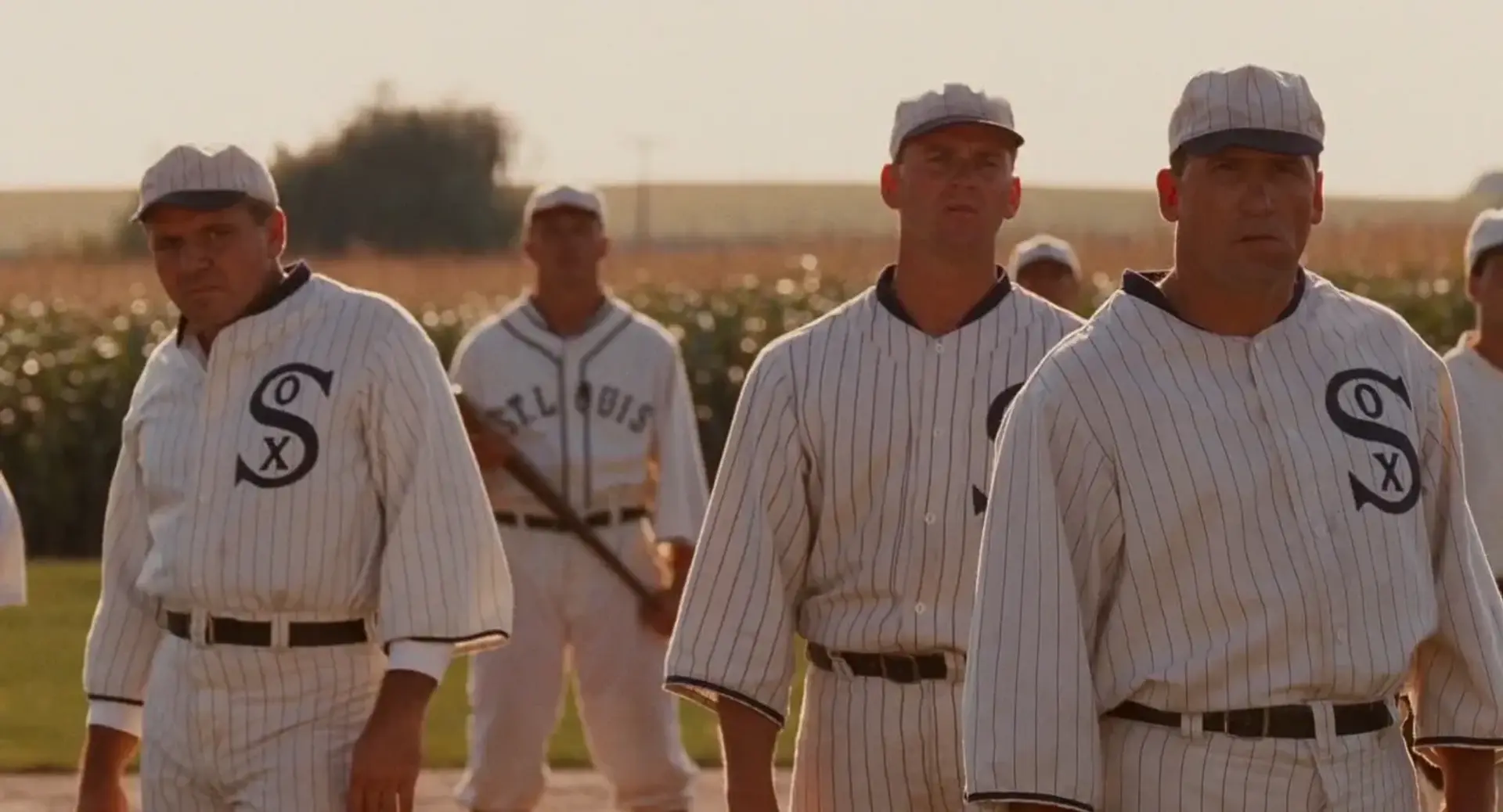 فیلم سرزمین رؤیاها (Field of Dreams 1989)