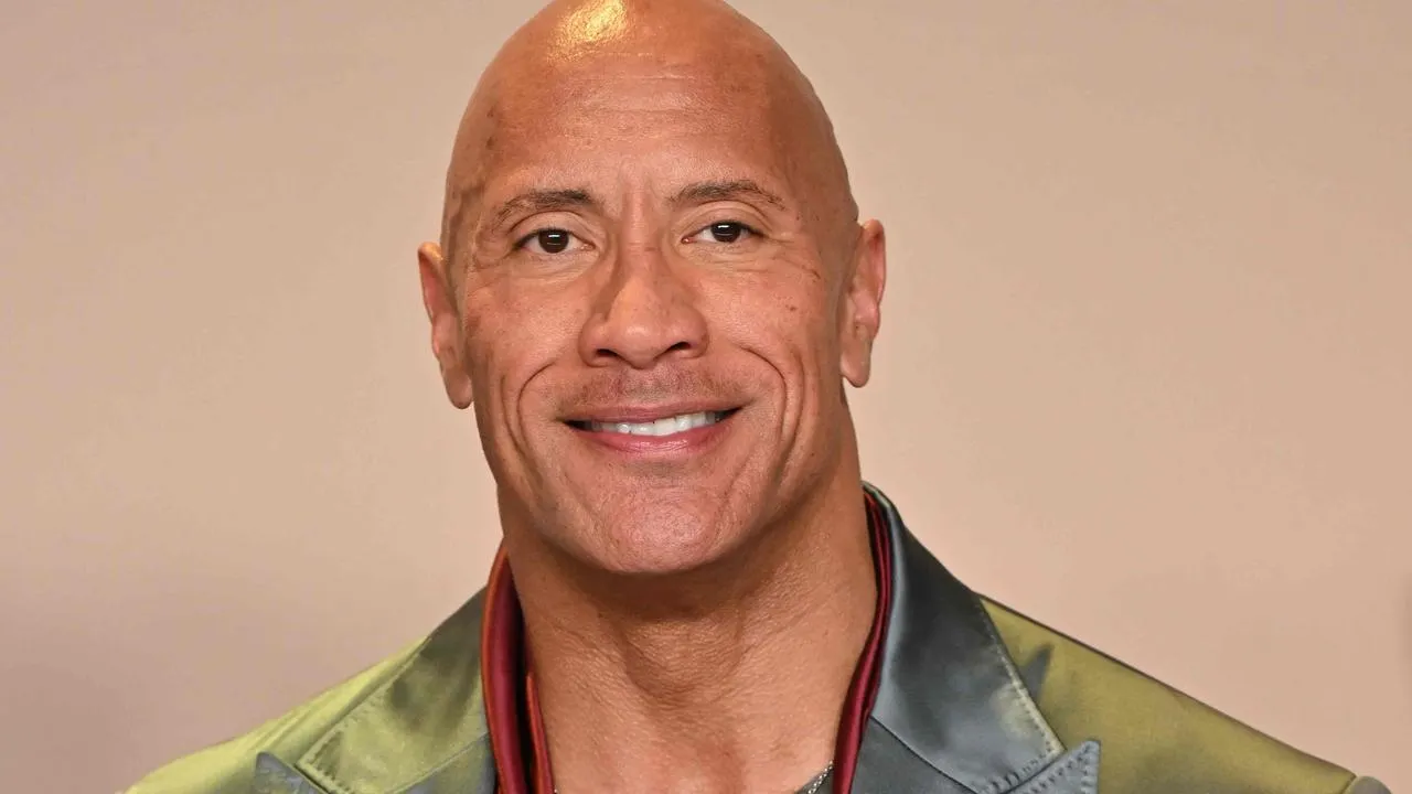 Dwayne Johnson (دواین جانسون)Dwayne Johnson (دواین جانسون)