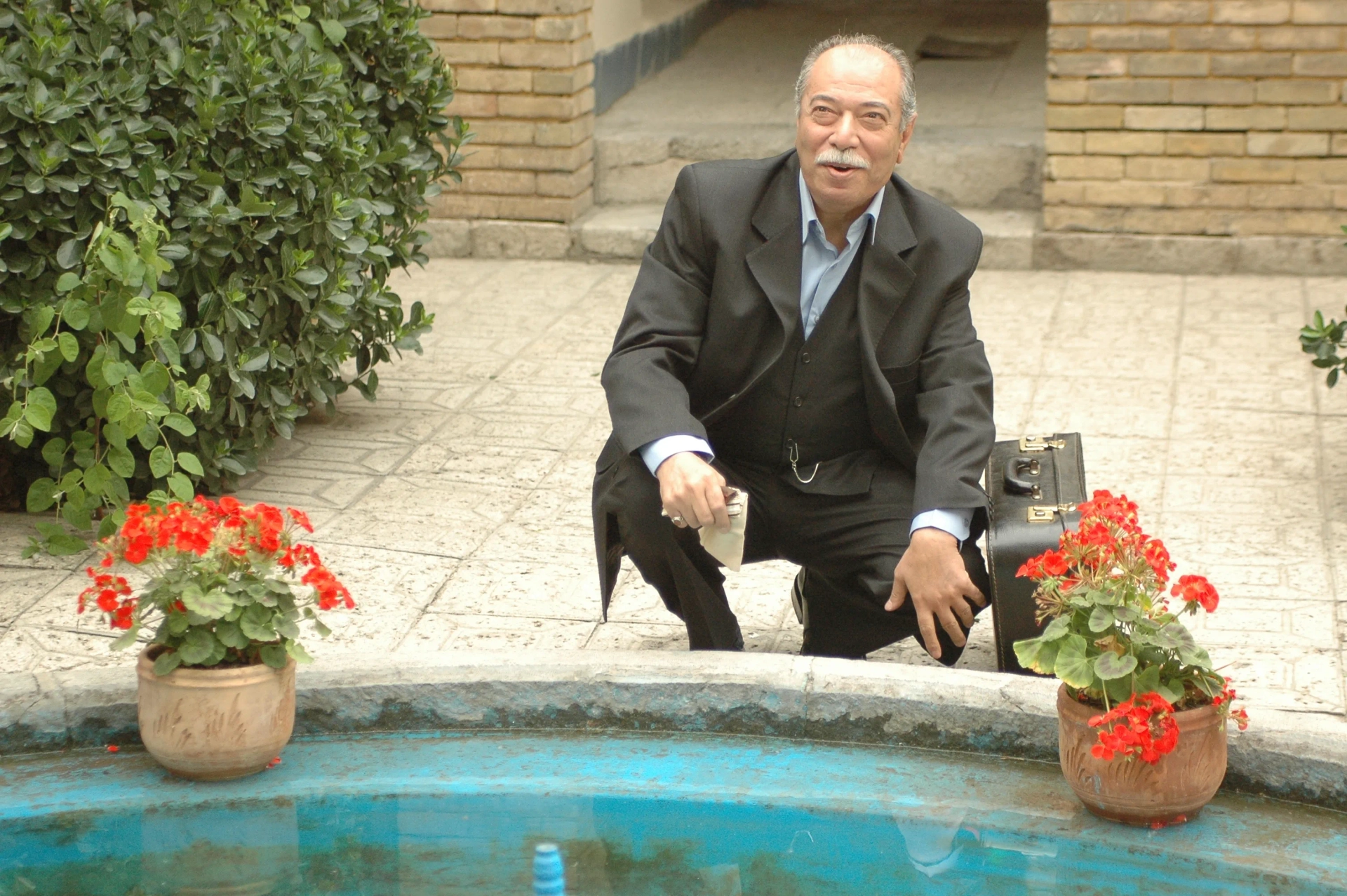 Ali Nasirian in Forbidden Fruit (2007)