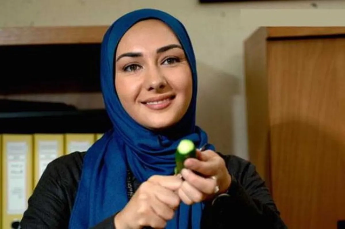 Hanieh Tavassoli in Forbidden Fruit (2007)