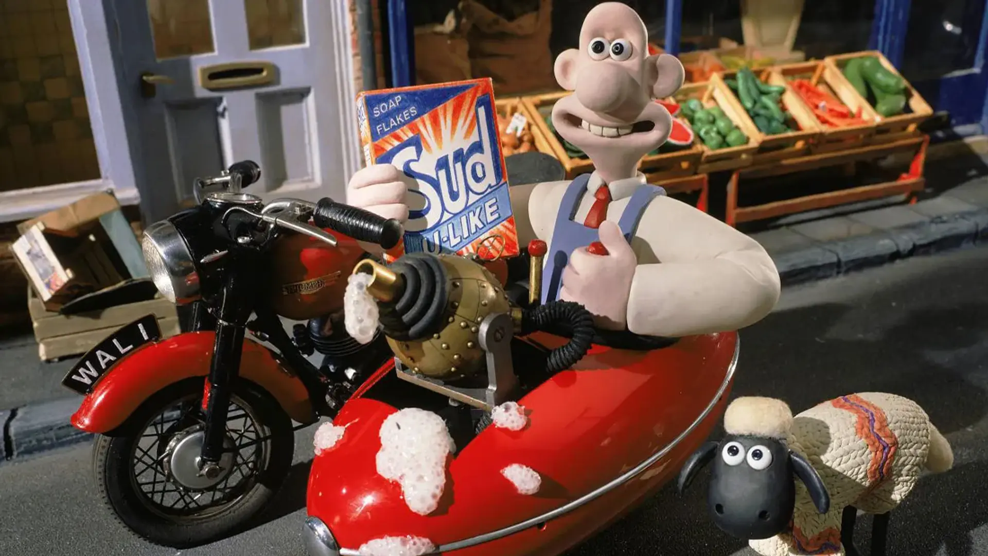 انیمیشن والاس و گرومیت در عملیات غیر ممکن (Wallace & Gromit: A Close Shave 1995)