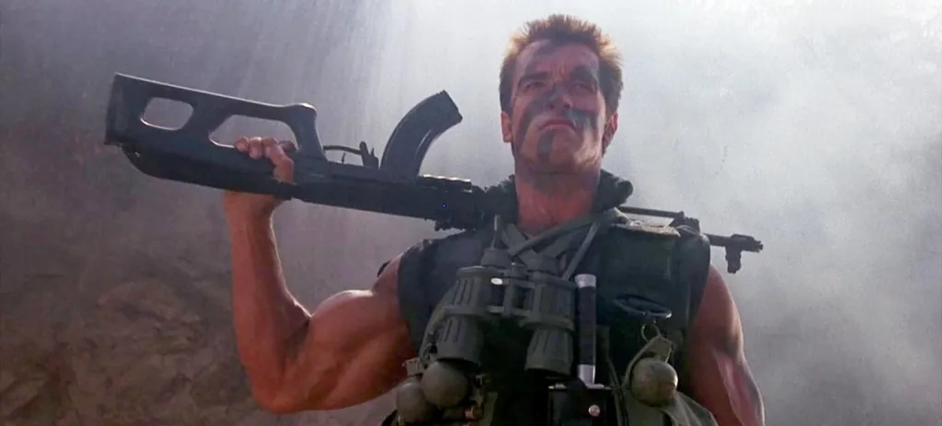فیلم کماندو (Commando 1985)