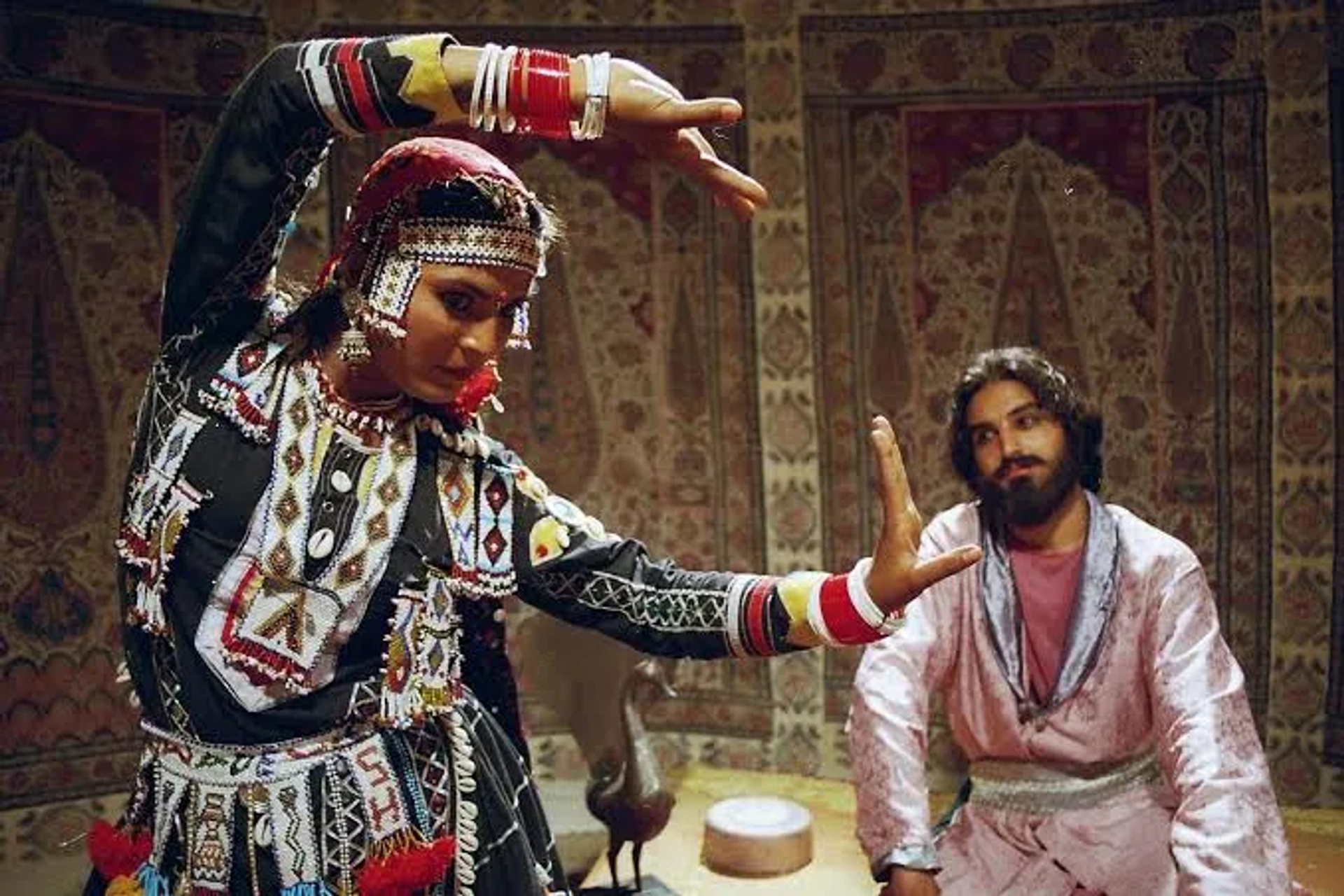 فیلم بابا عزیز (Bab'Aziz: The Prince That Contemplated His Soul 2005)