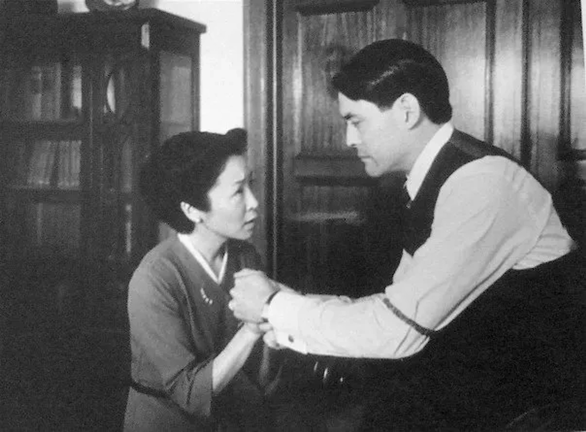 Susan Fukuda and Chris Tashima in Visas and Virtue (1997)