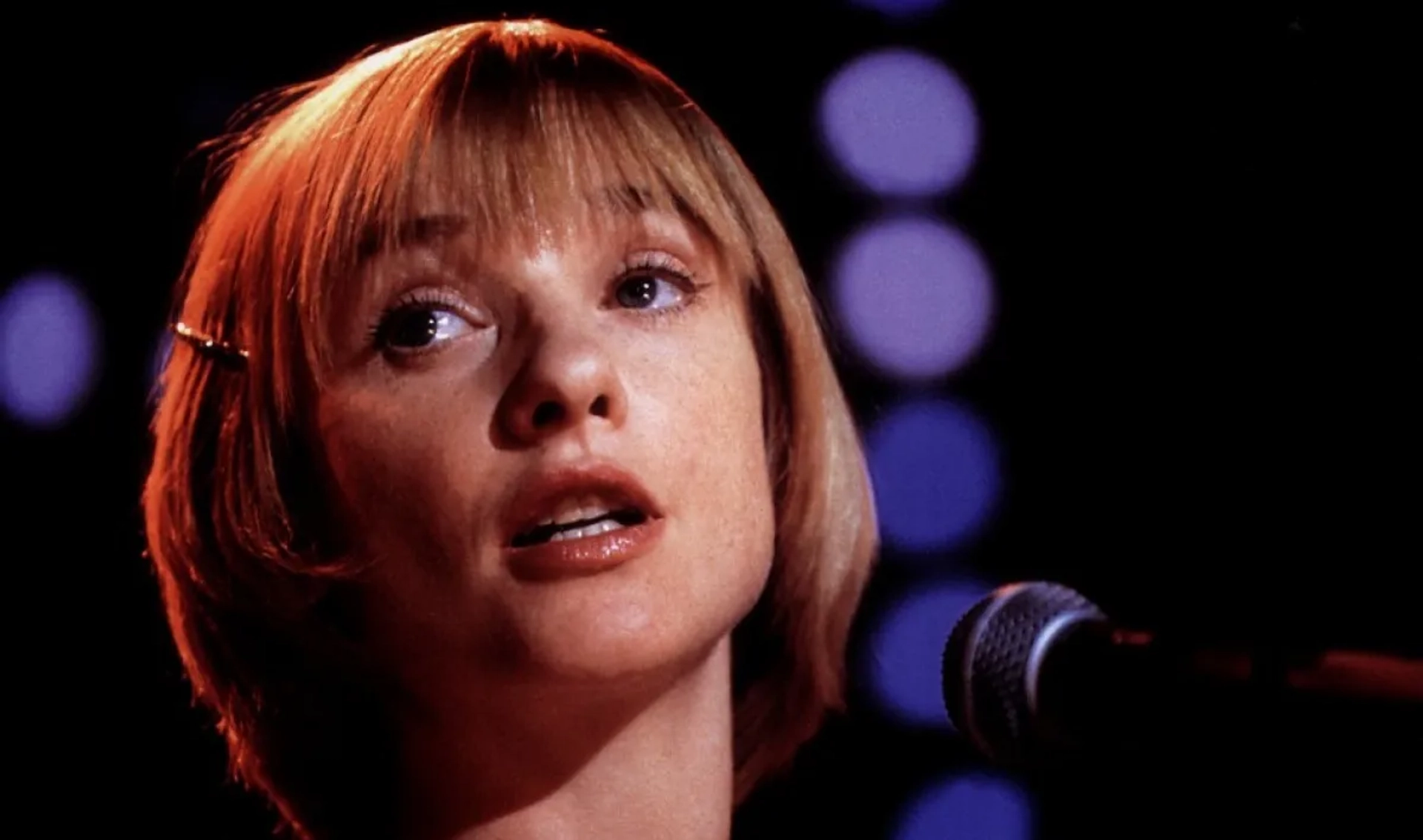 Jane Horrocks in Little Voice (1998)