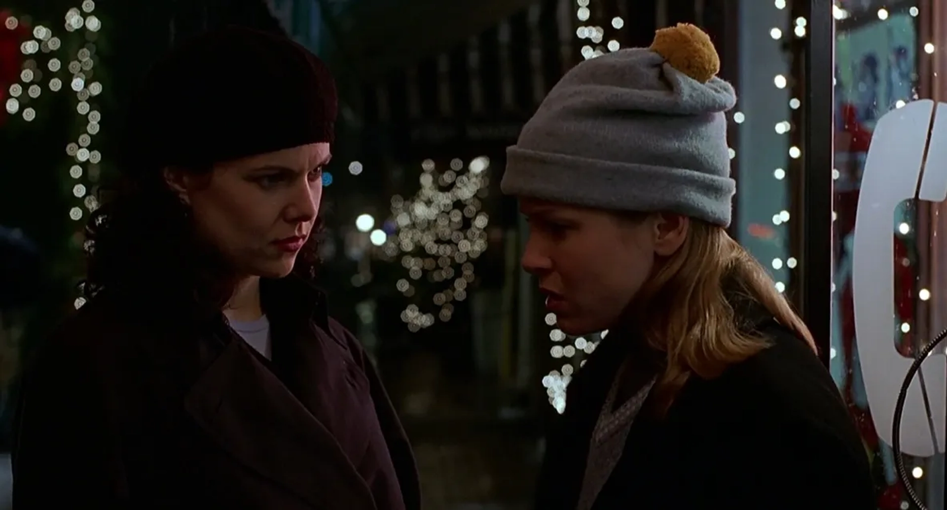 Renée Zellweger and Lauren Graham in One True Thing (1998)