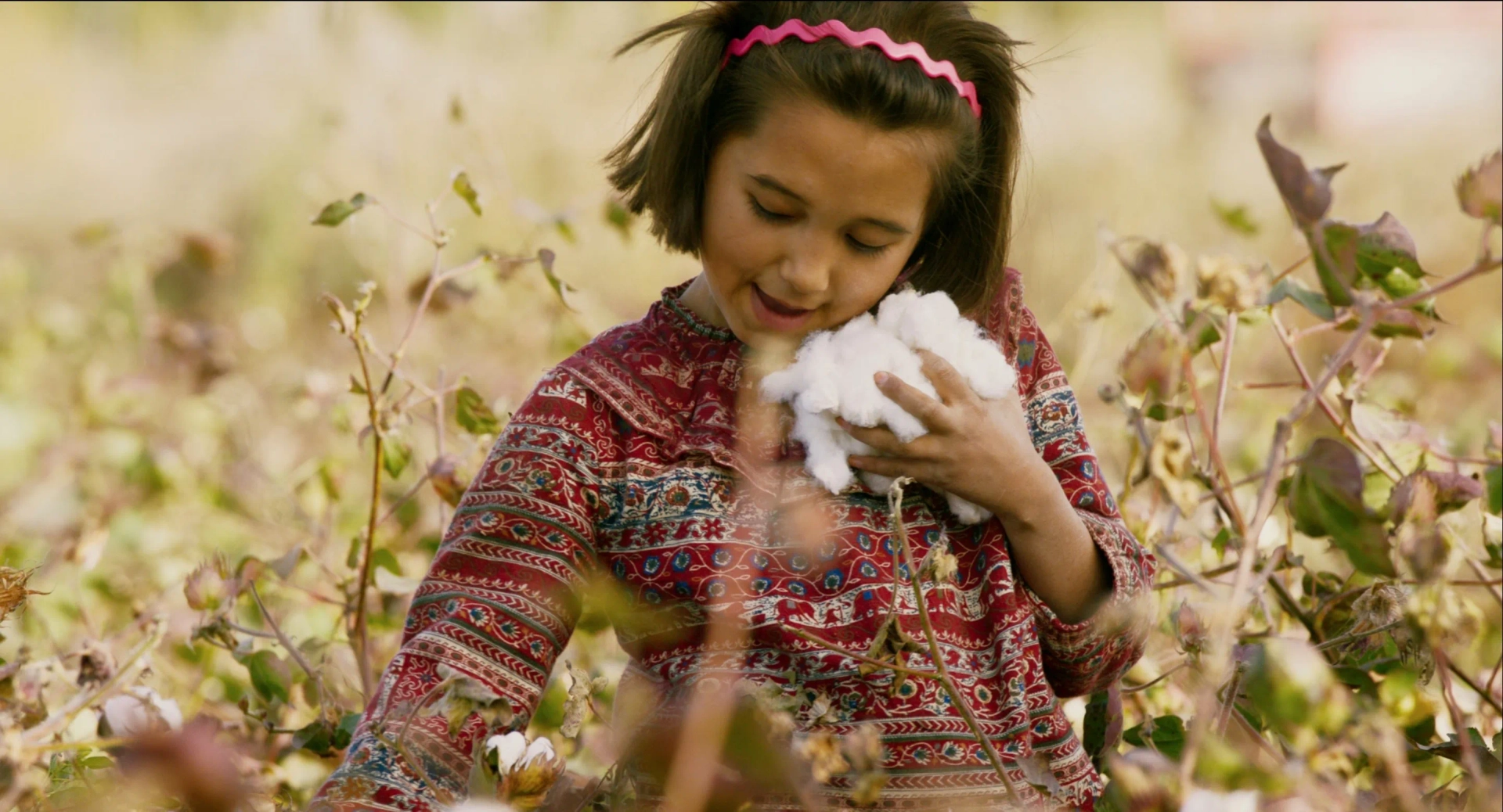 Kalbinur Rahmati in A First Farewell (2018)
