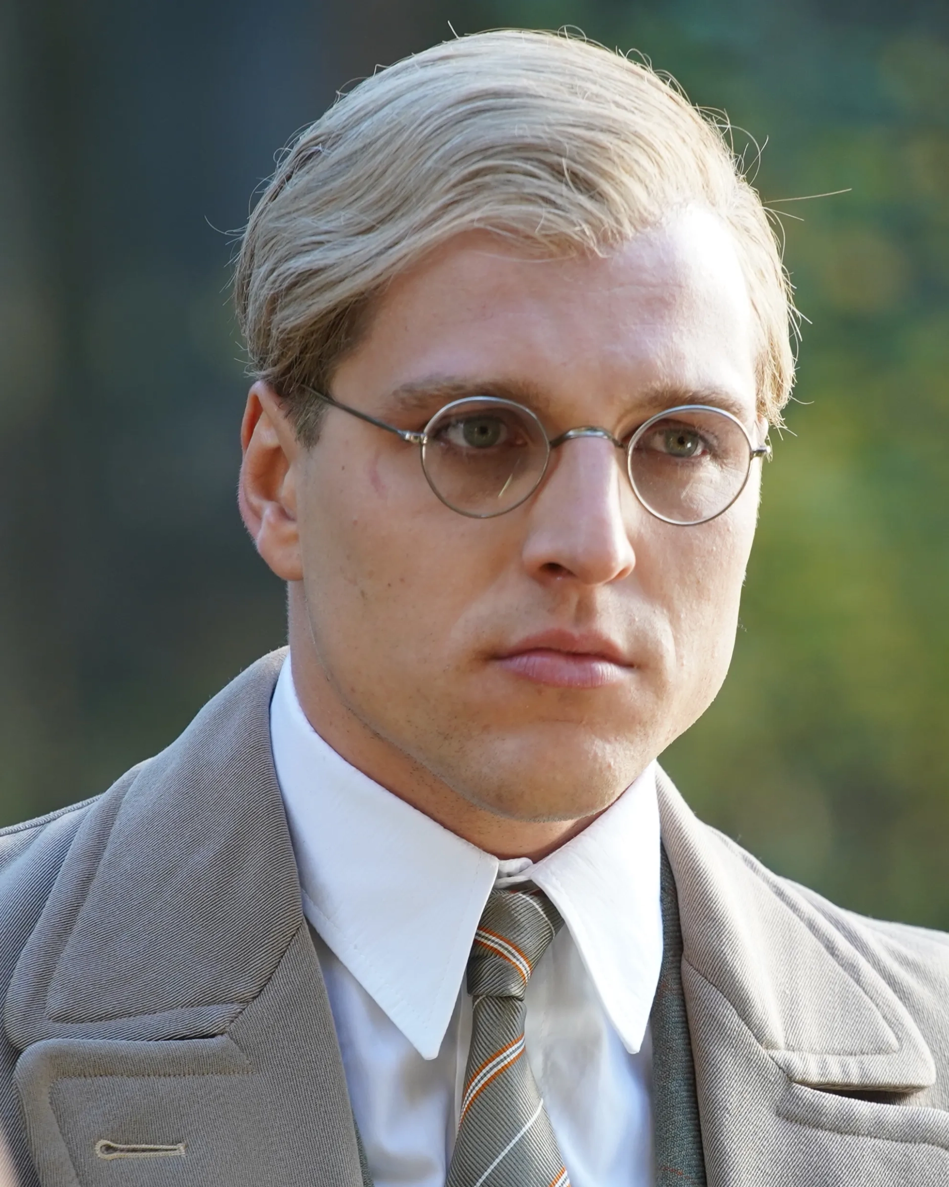 Jonas Dassler in Bonhoeffer: Pastor. Spy. Assassin. (2024)