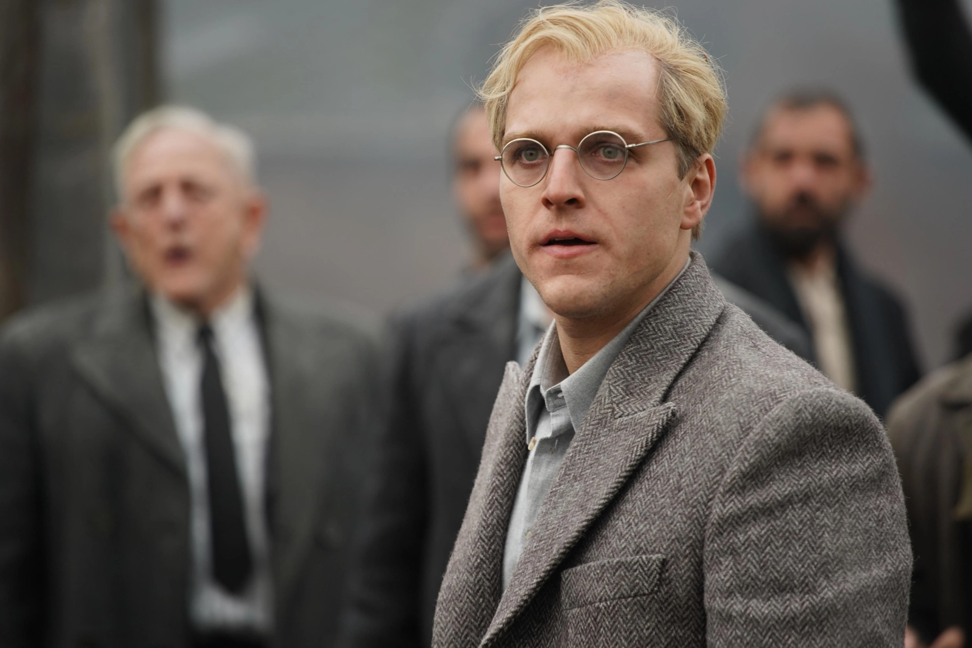 Jonas Dassler in Bonhoeffer: Pastor. Spy. Assassin. (2024)