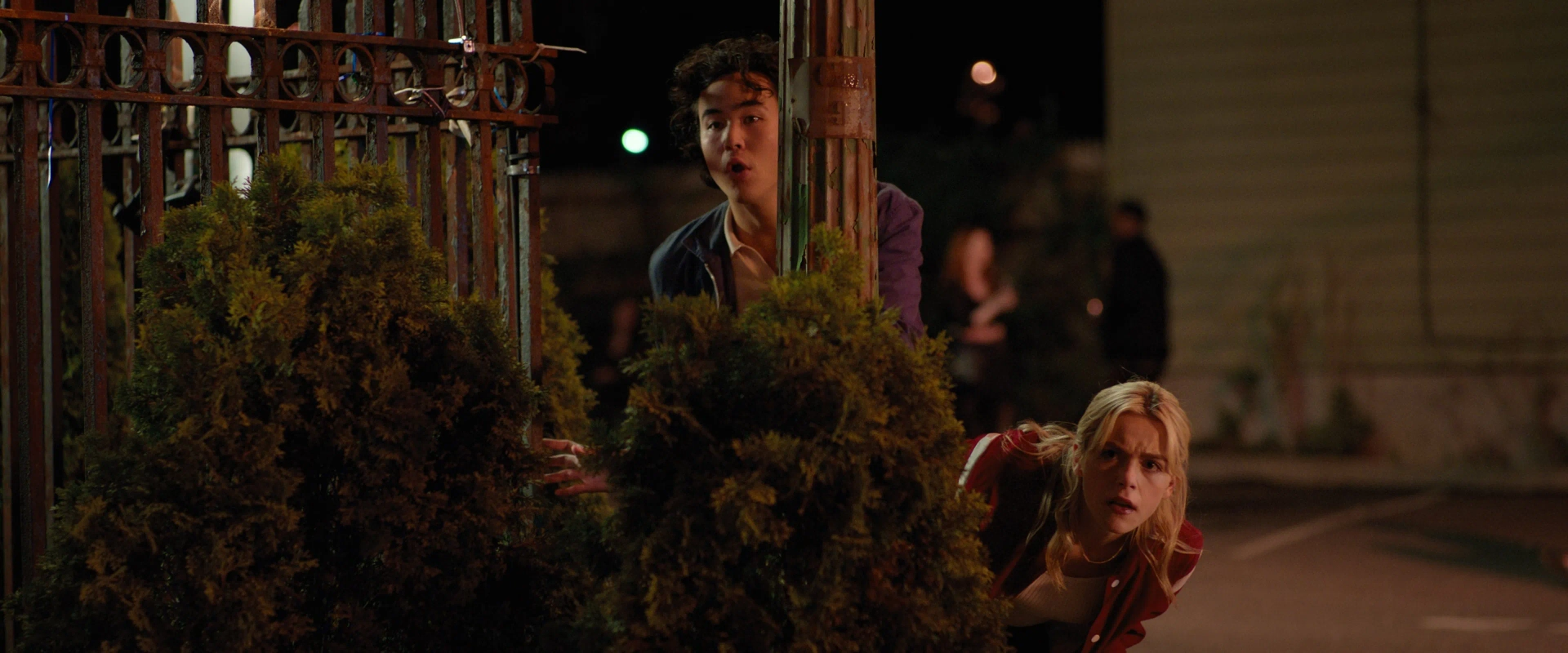 Kiernan Shipka and Nico Hiraga in Sweethearts (2024)