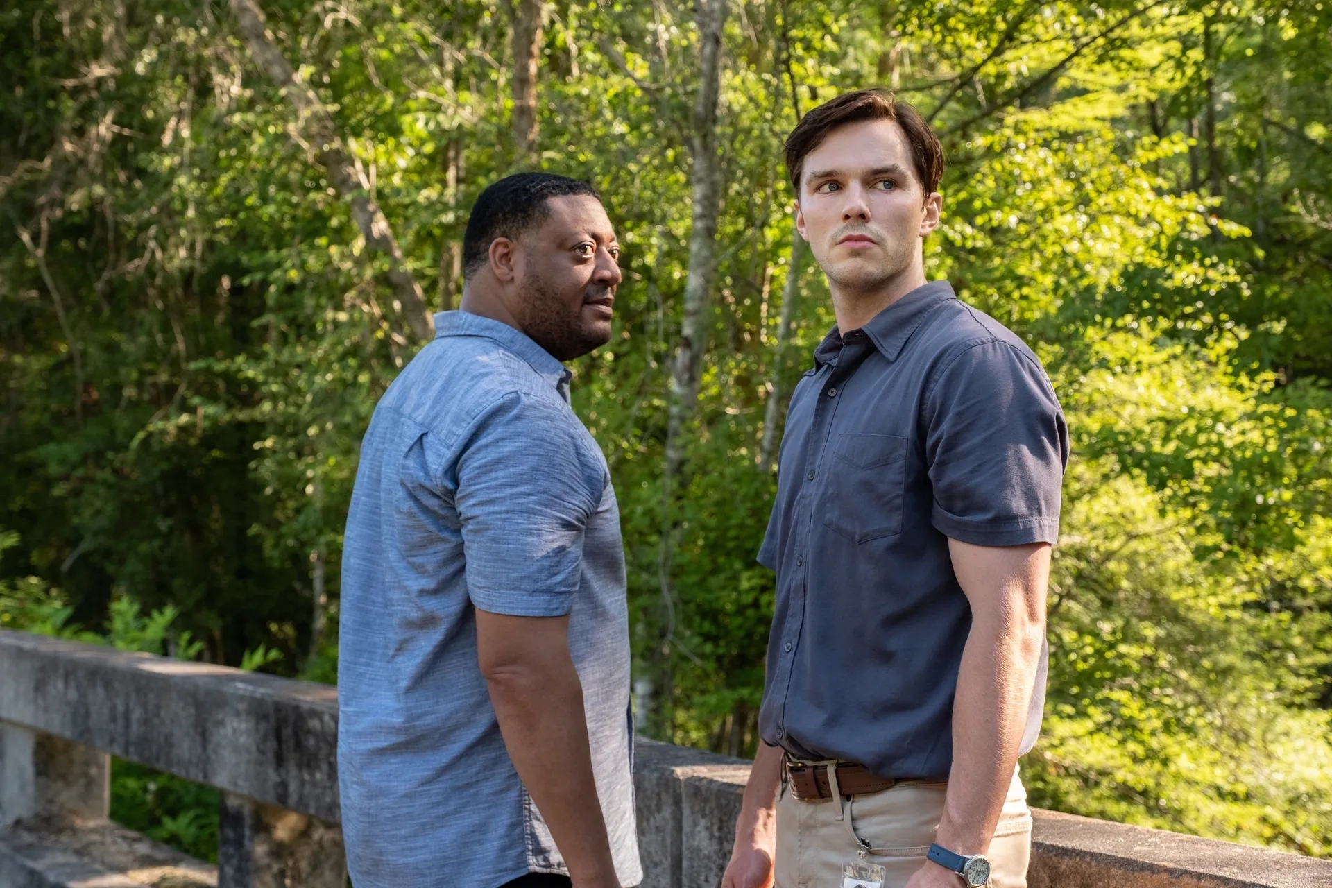 Nicholas Hoult and Cedric Yarbrough in Juror #2 (2024)