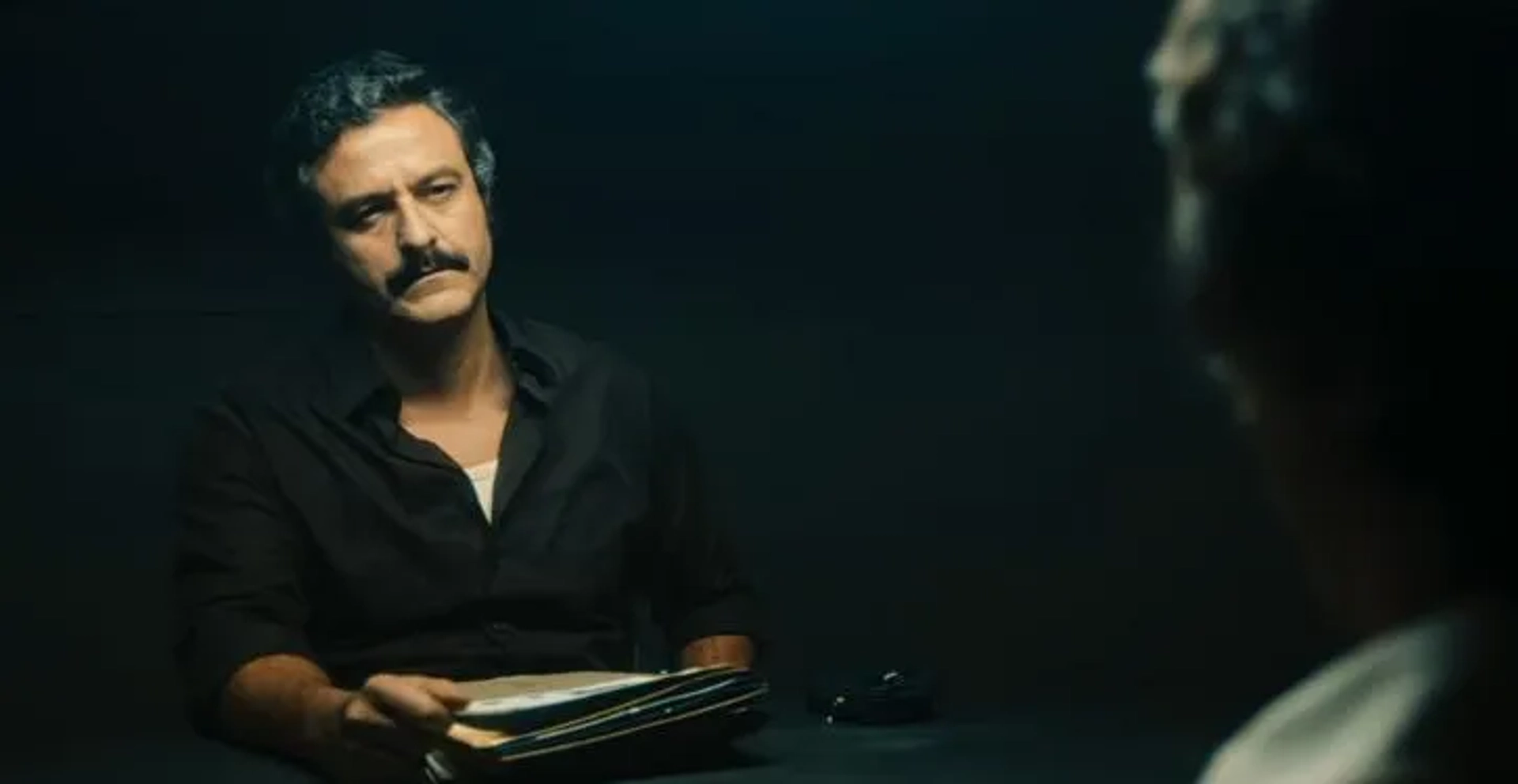 Isak Férriz in Bank Under Siege (2024)