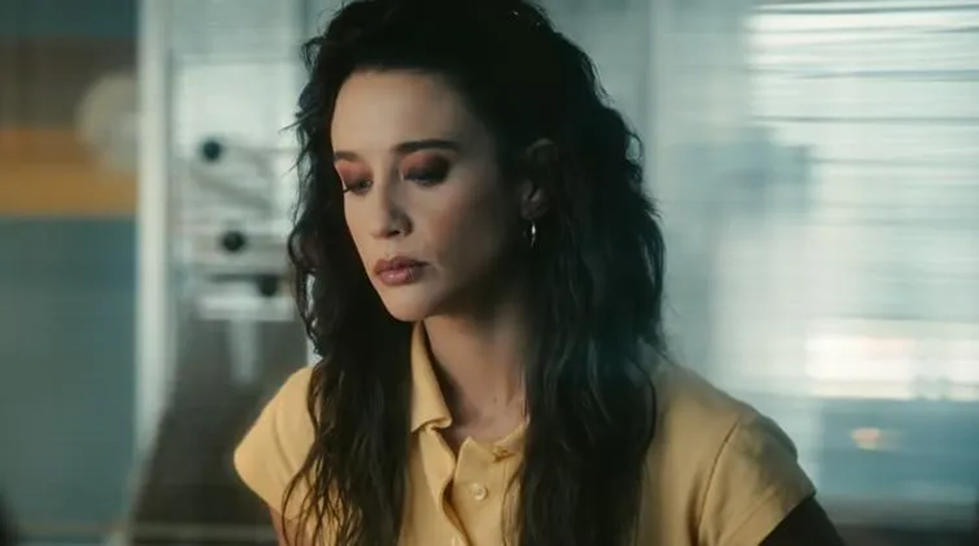 María Pedraza in Bank Under Siege (2024)