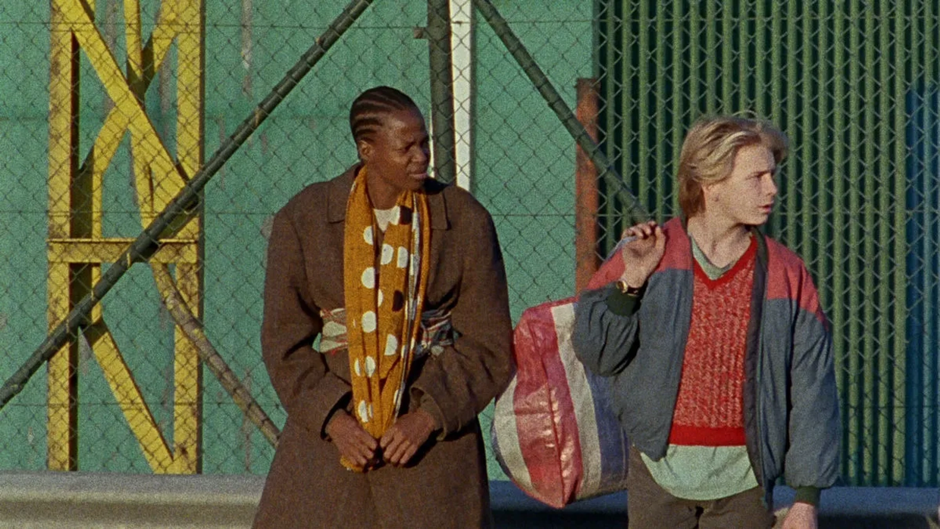 Assita Ouedraogo and Jérémie Renier in The Promise (1996)