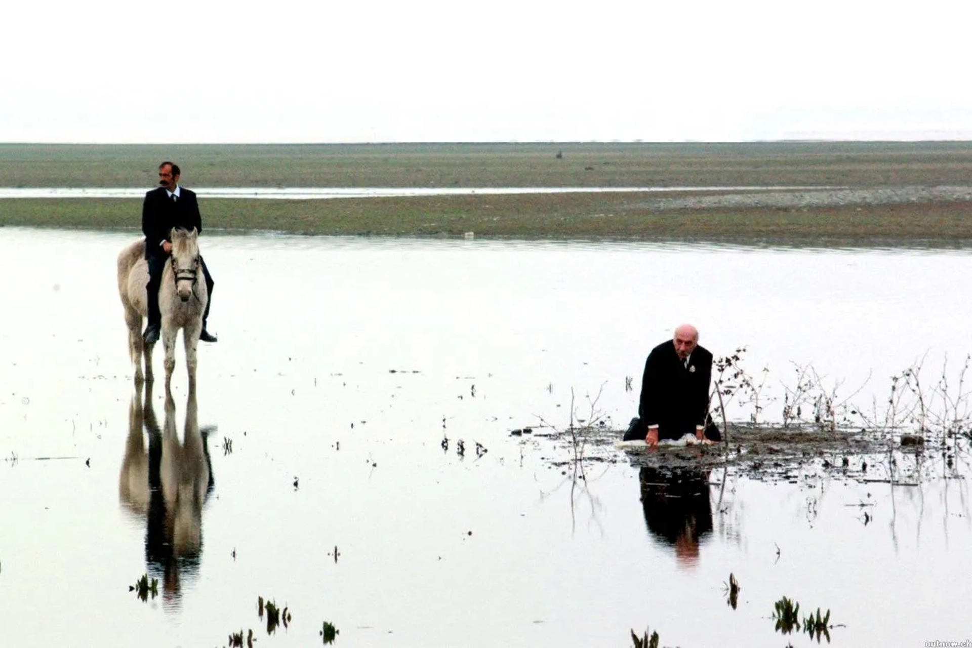 Vasilis Kolovos in Trilogia: To livadi pou dakryzei (2004)