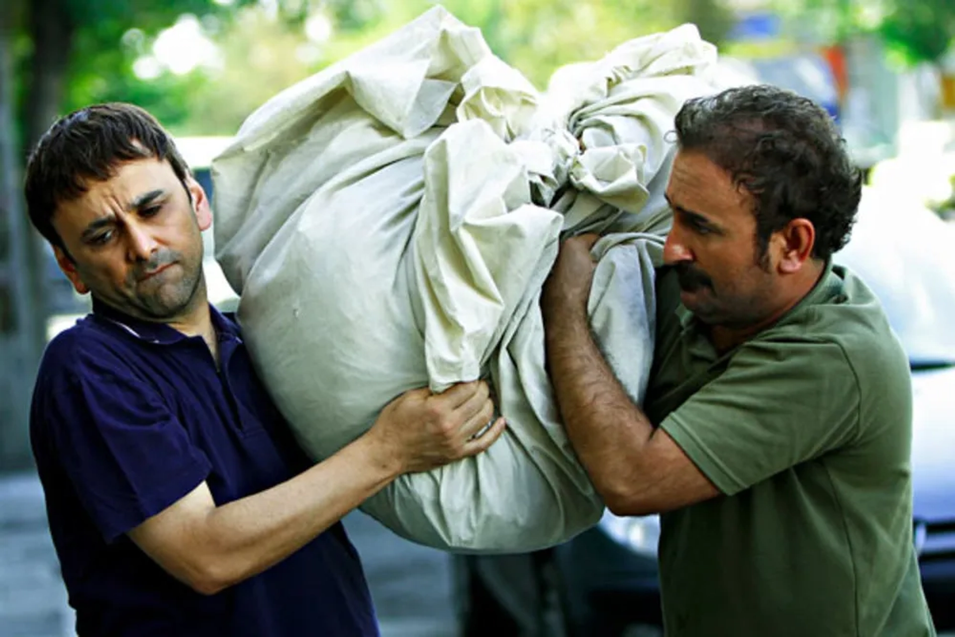 Habib Rezaei and Mehran Ahmadi in Twenty (2009)