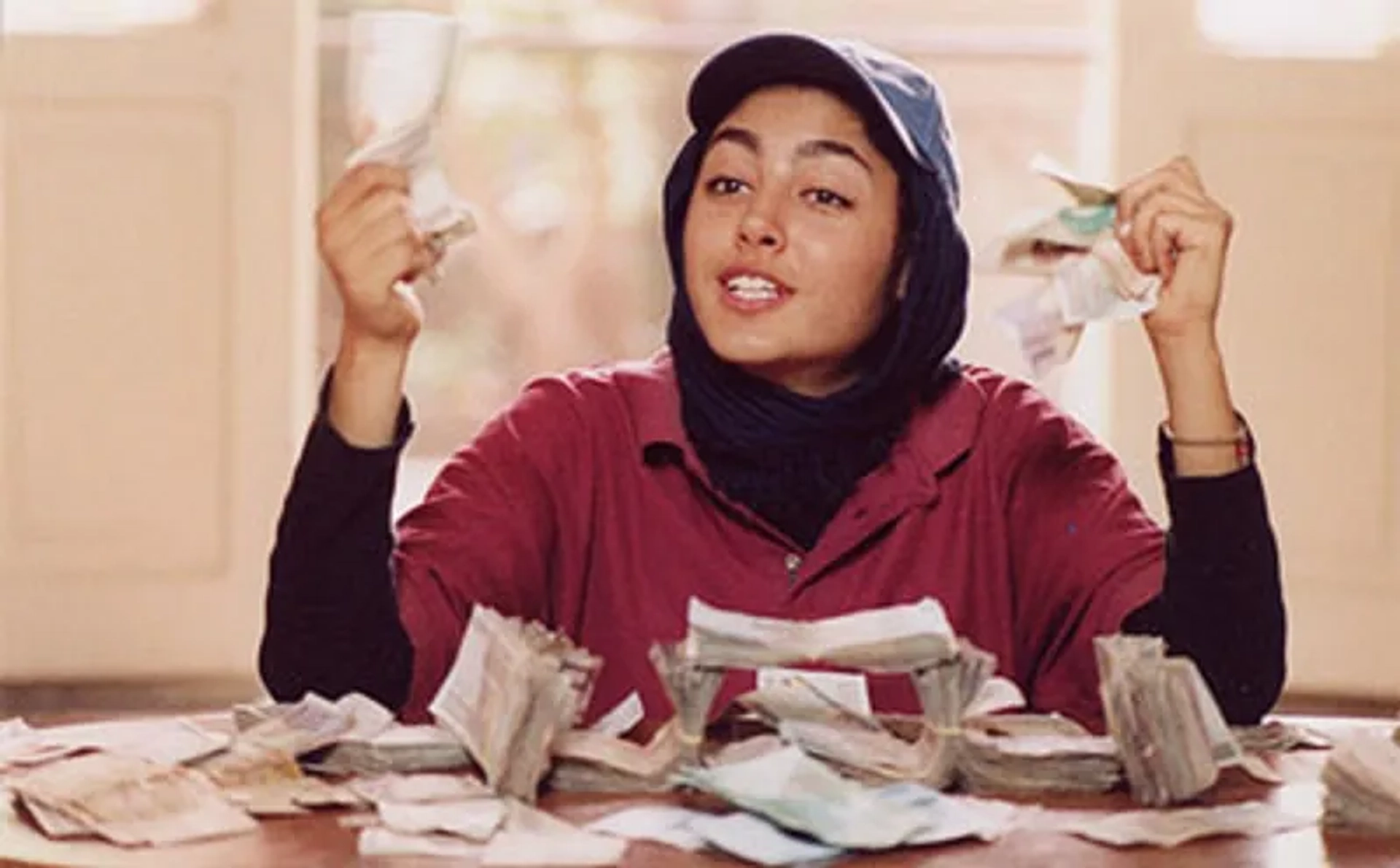 Golshifteh Farahani in The Wall (2008)