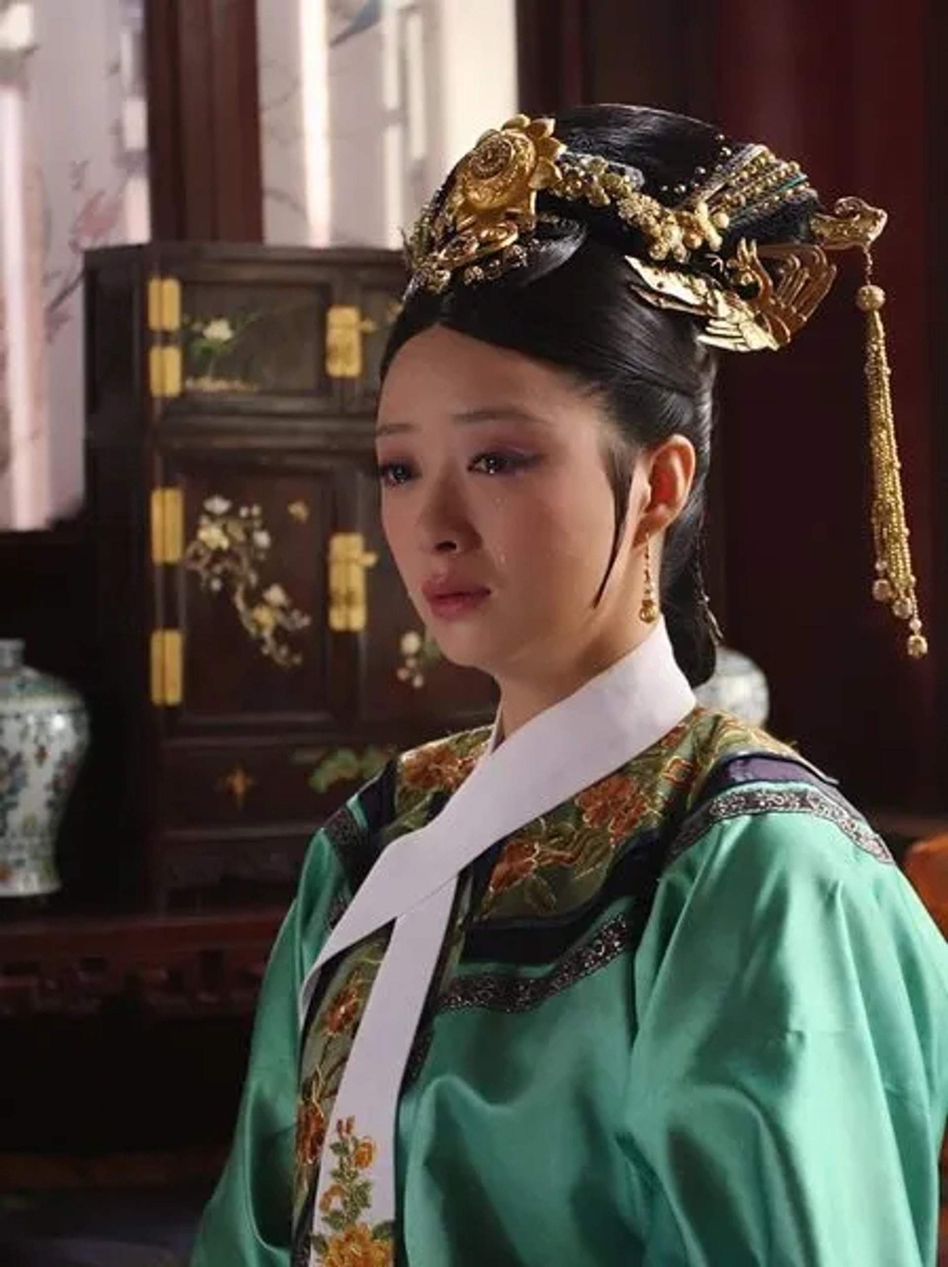 Xin Jiang in Empresses in the Palace (2011)