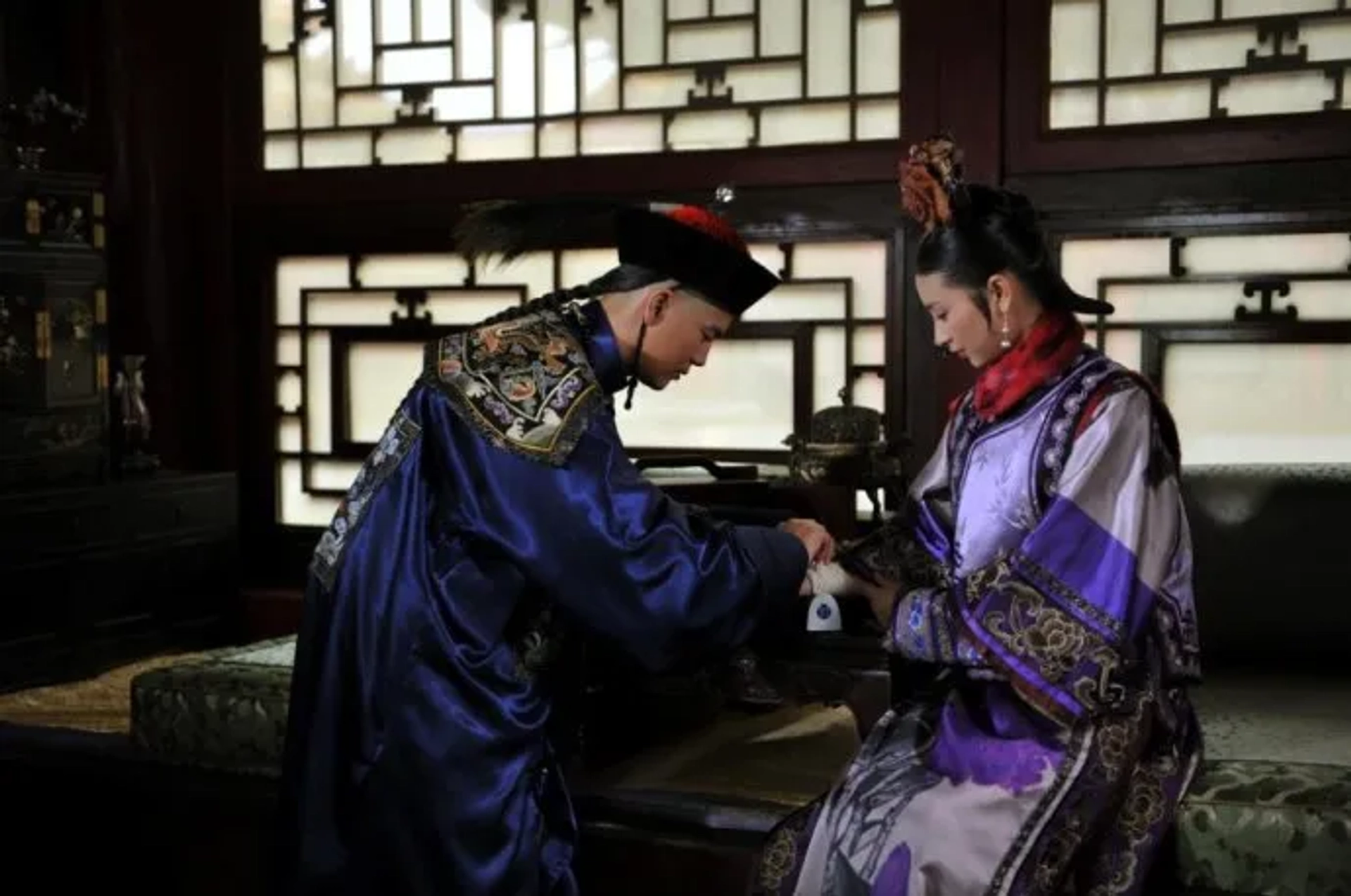 Xiaolong Zhang and Xi Lan in Empresses in the Palace (2011)