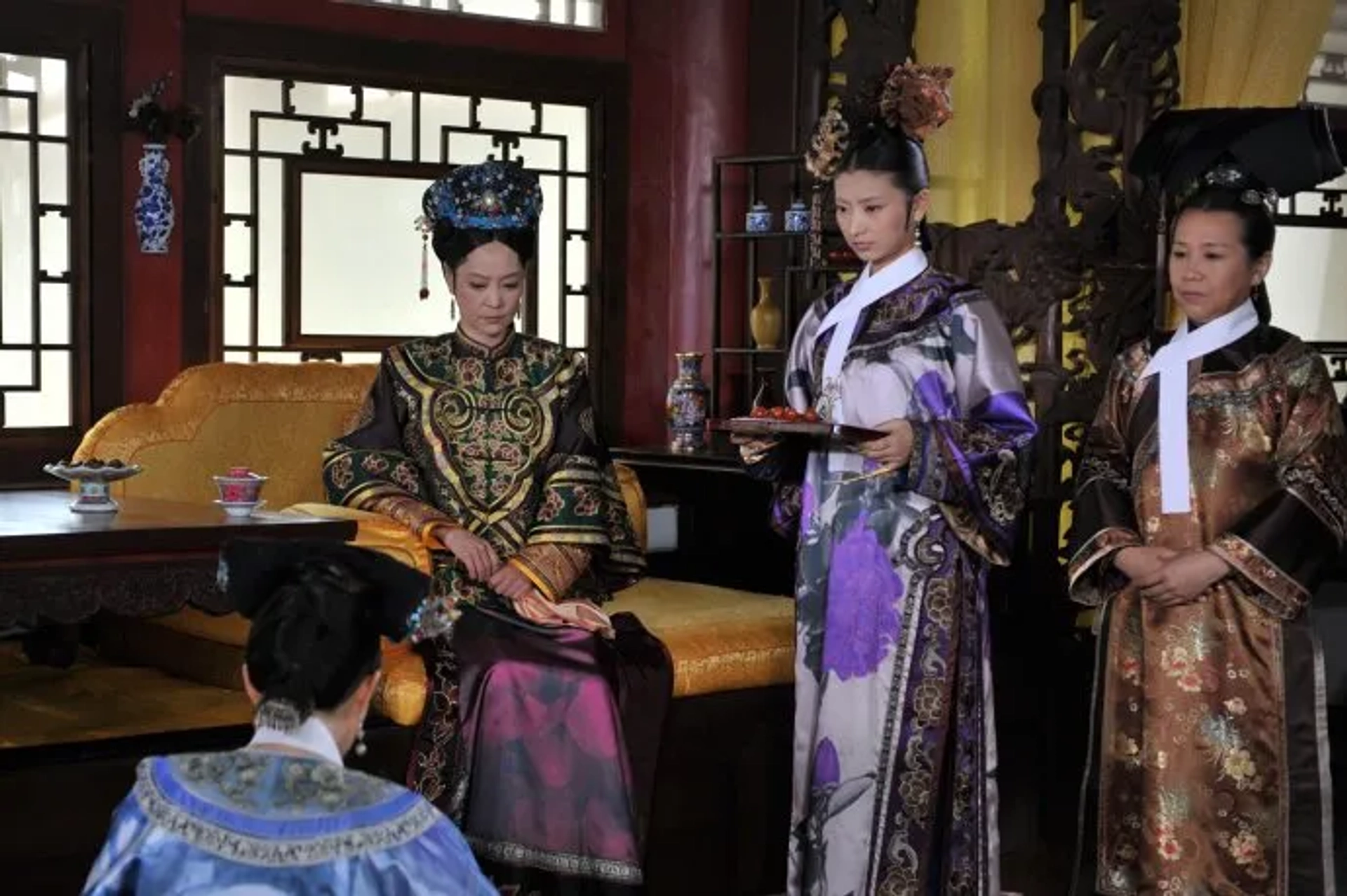 Leanne Lau and Xi Lan in Empresses in the Palace (2011)