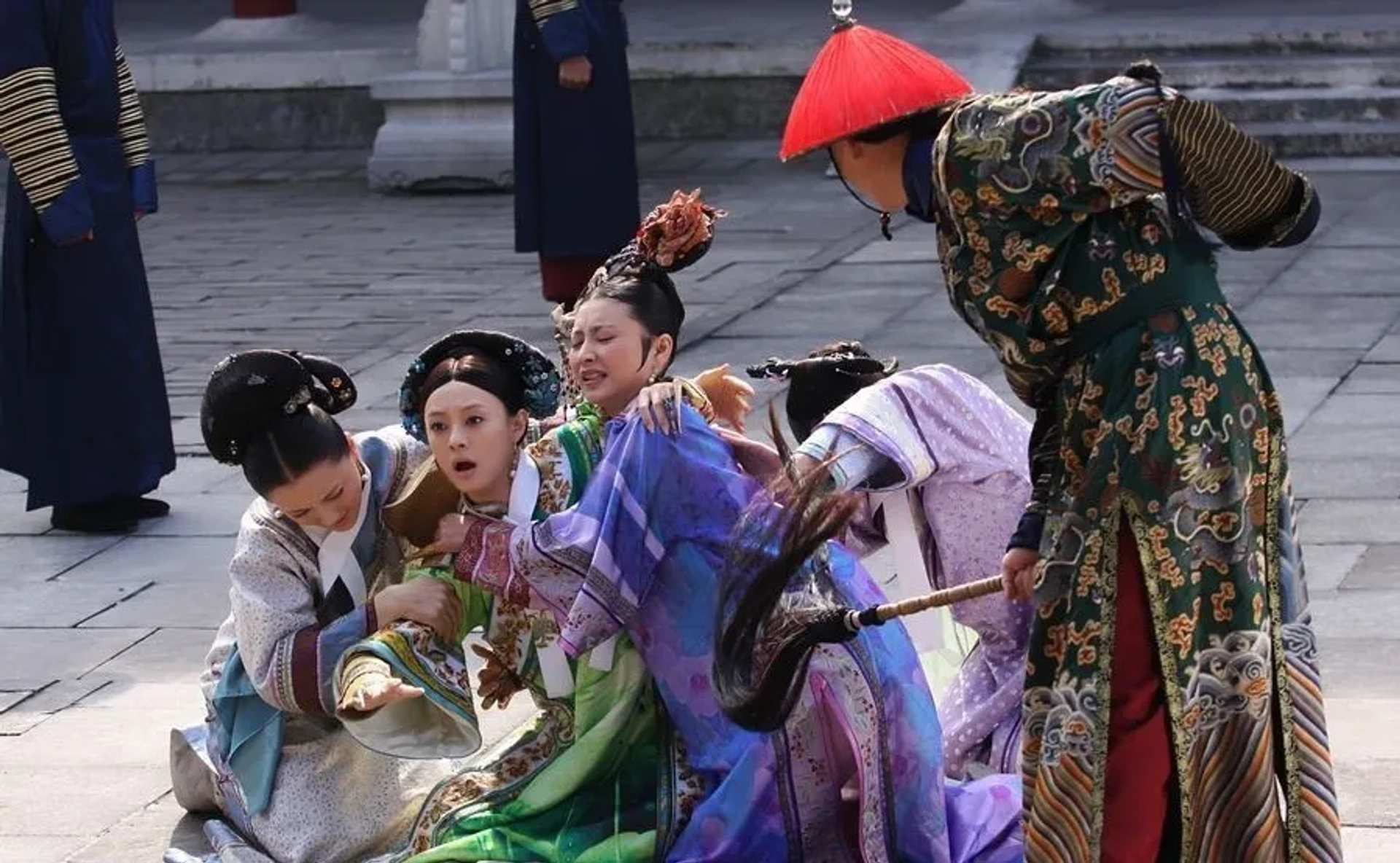 Li Sun in Empresses in the Palace (2011)