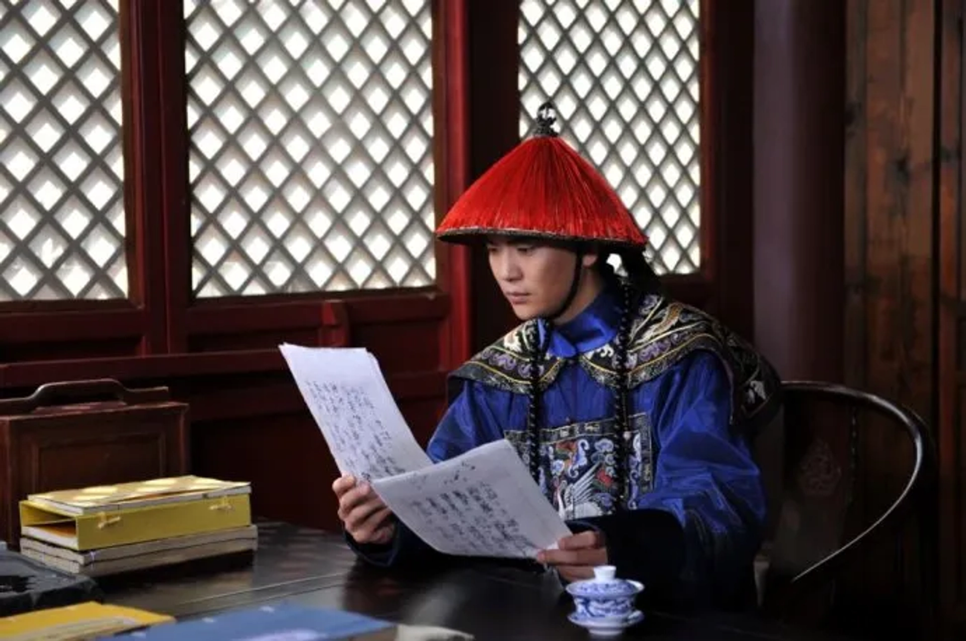 Xiaolong Zhang in Empresses in the Palace (2011)