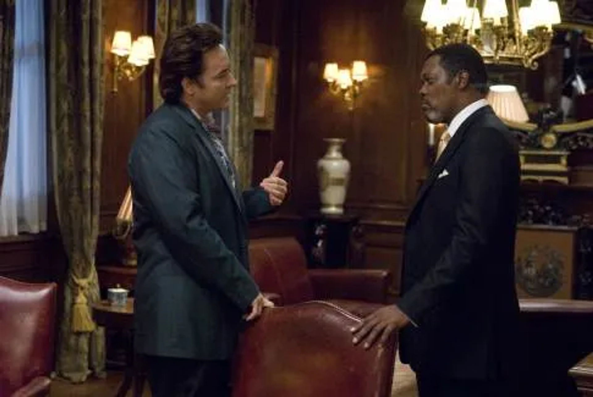 John Cusack and Samuel L. Jackson in 1408 (2007)