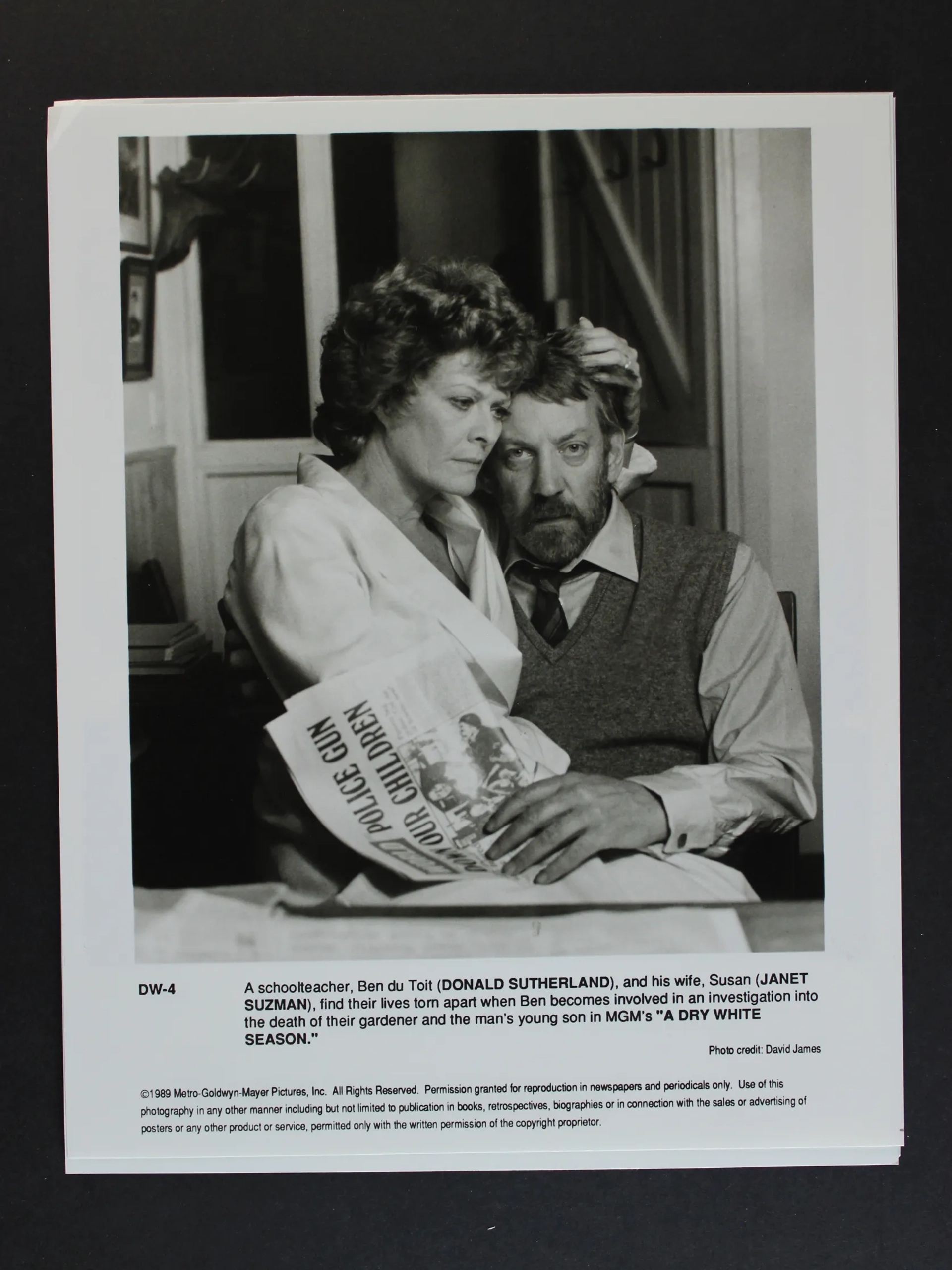 Donald Sutherland and Janet Suzman in A Dry White Season (1989)