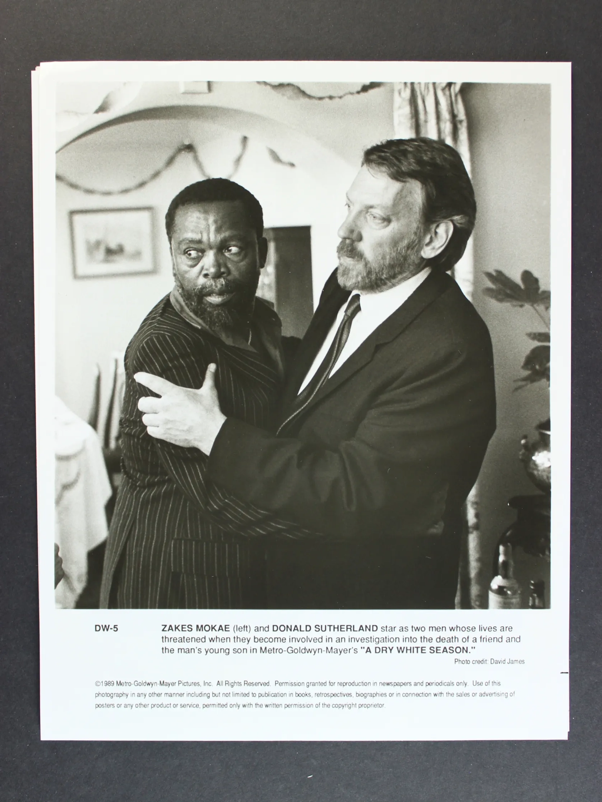 Donald Sutherland and Zakes Mokae in A Dry White Season (1989)