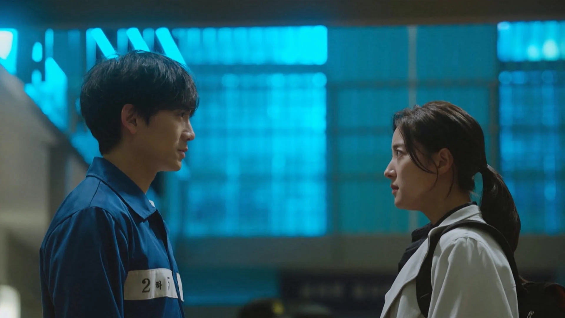 Ji Sung and Lee Se-yeong in Doctor John (2019)