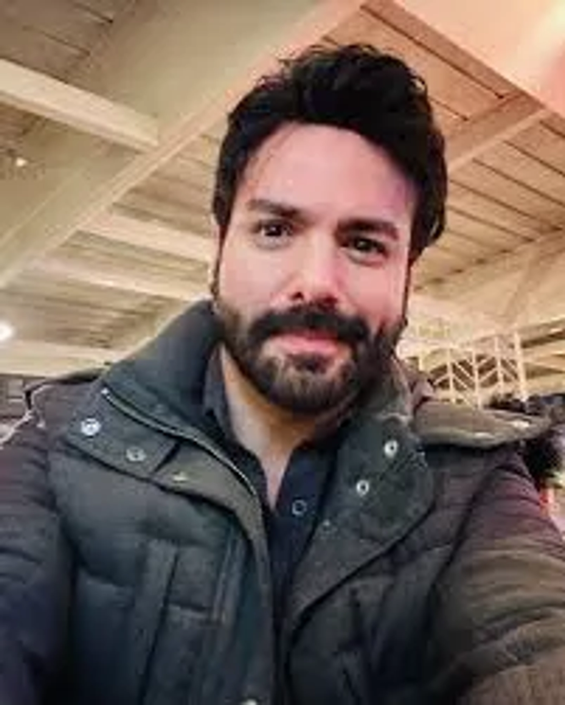 احمد لئو وورال