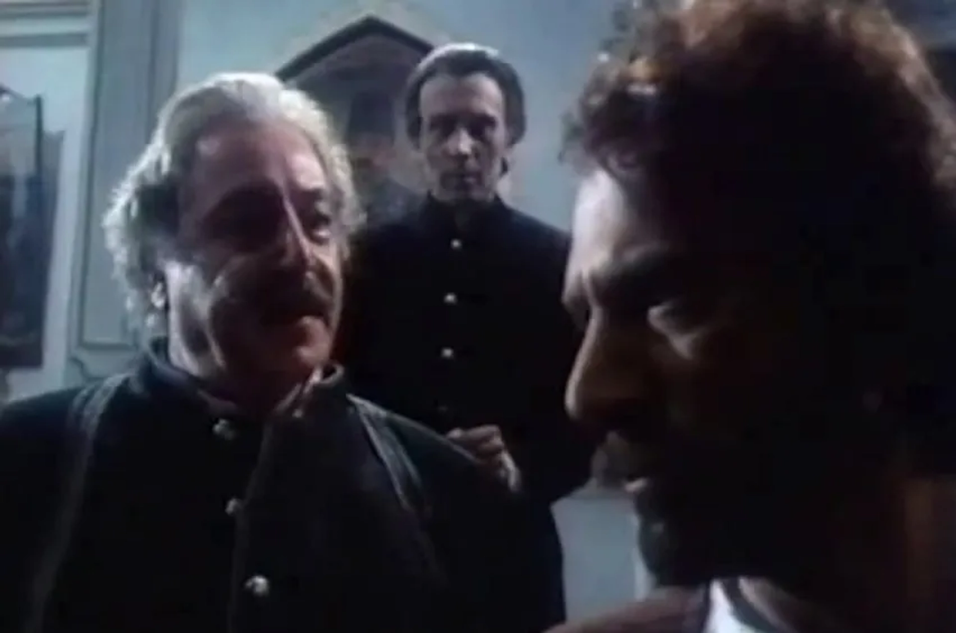 Jamshid Mashayekhi, Atila Pesiani, and Parviz Poorhosseini in The Spell (1987)