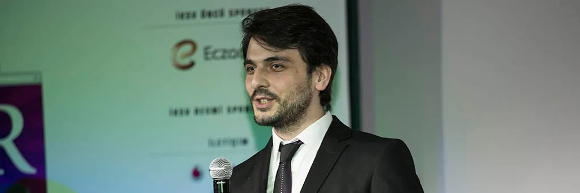 اومر  گونووار