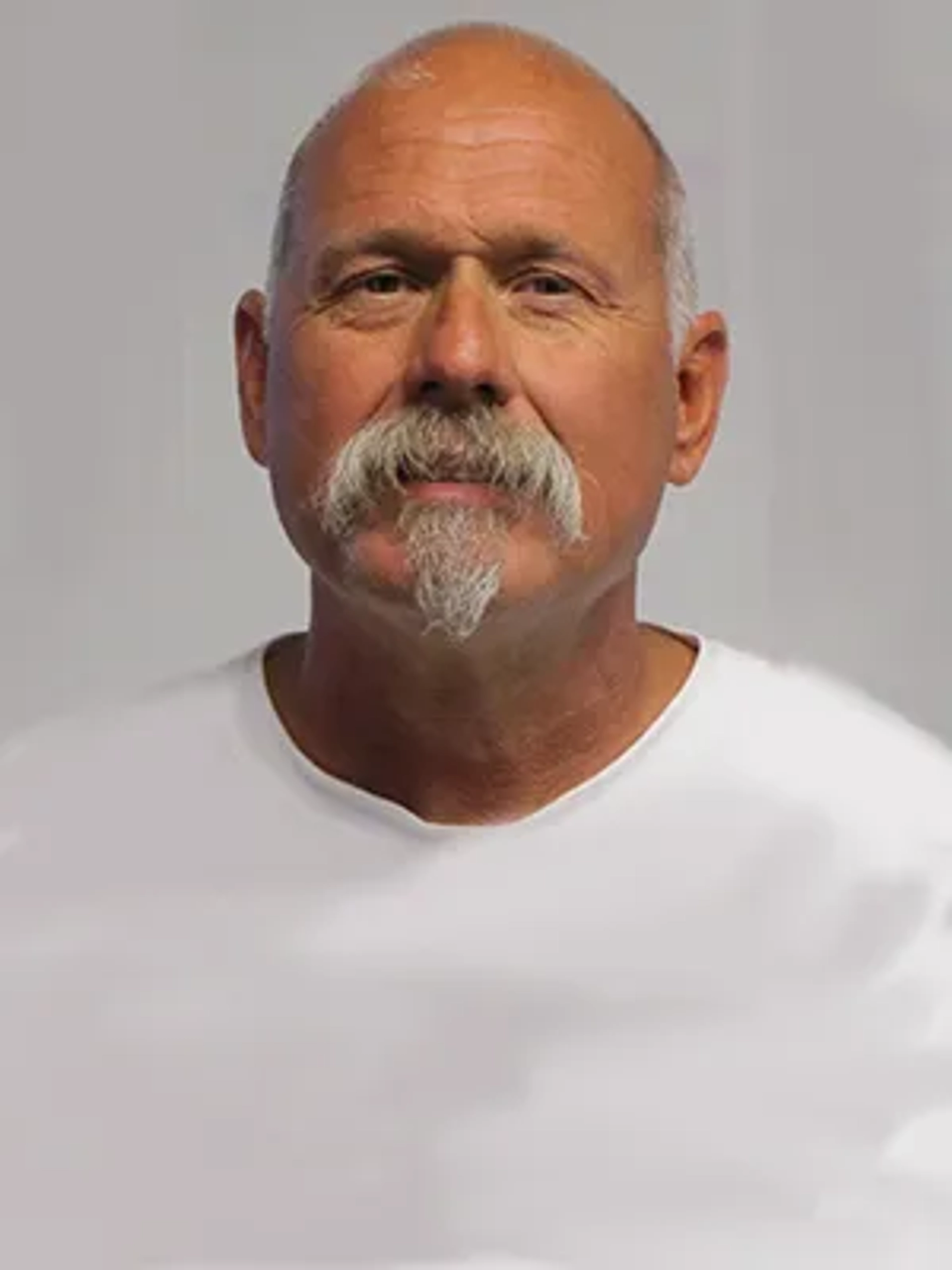 مایکل  میناردوس