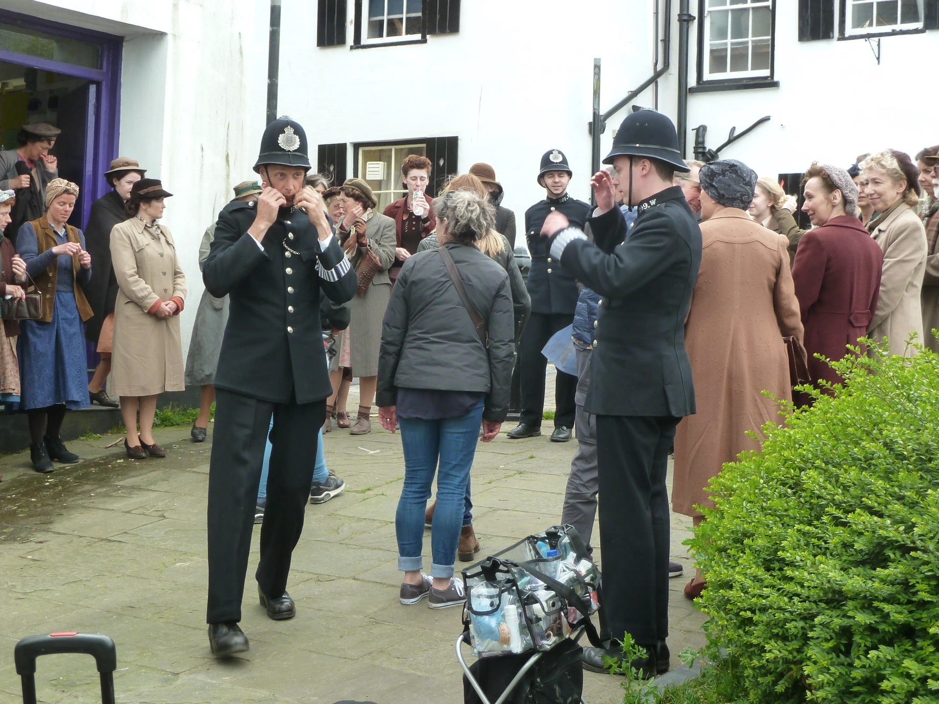 The Guernsey Literary and Potato Peel Pie Society (2018)