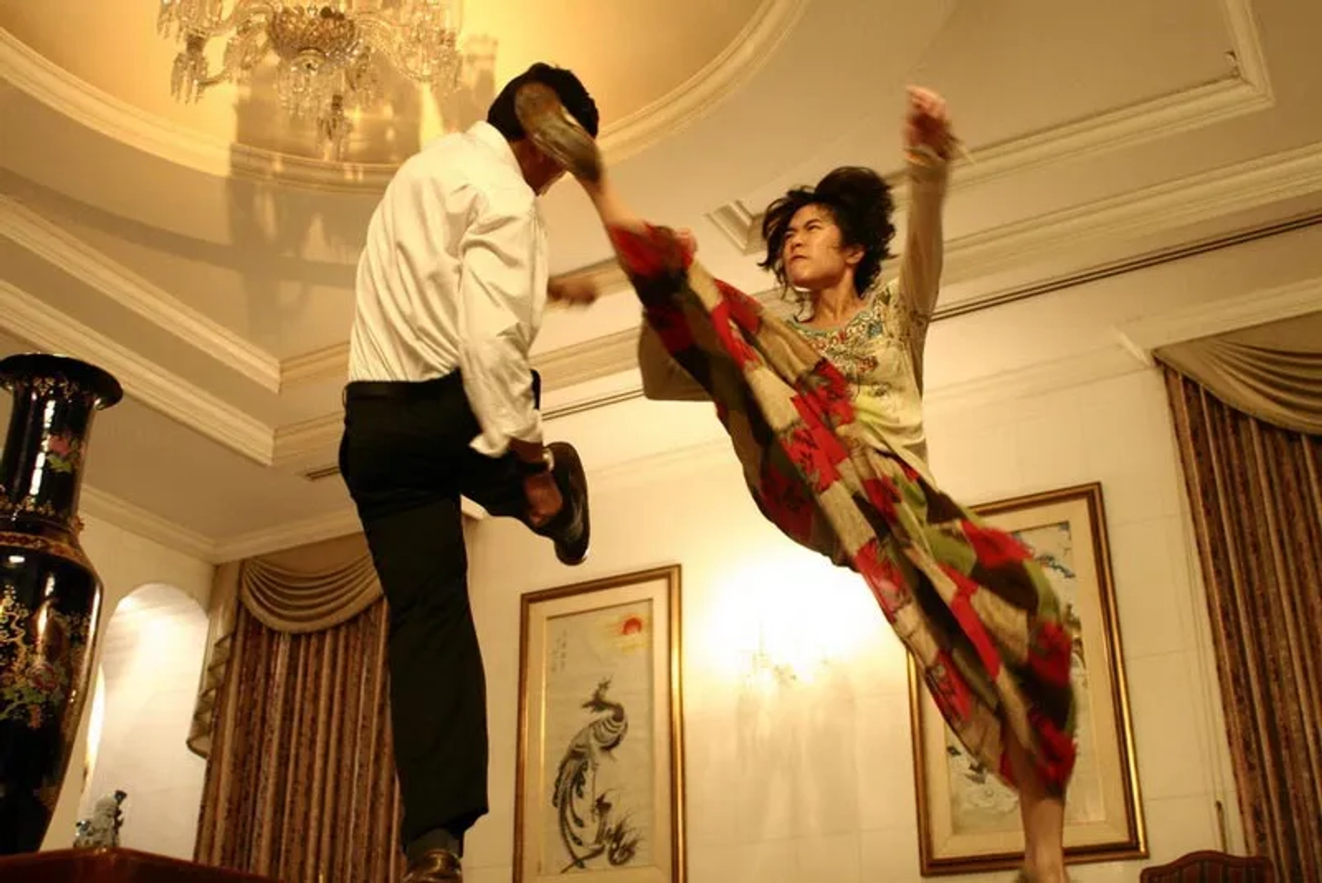 فیلم شکلات (Chocolate 2008)