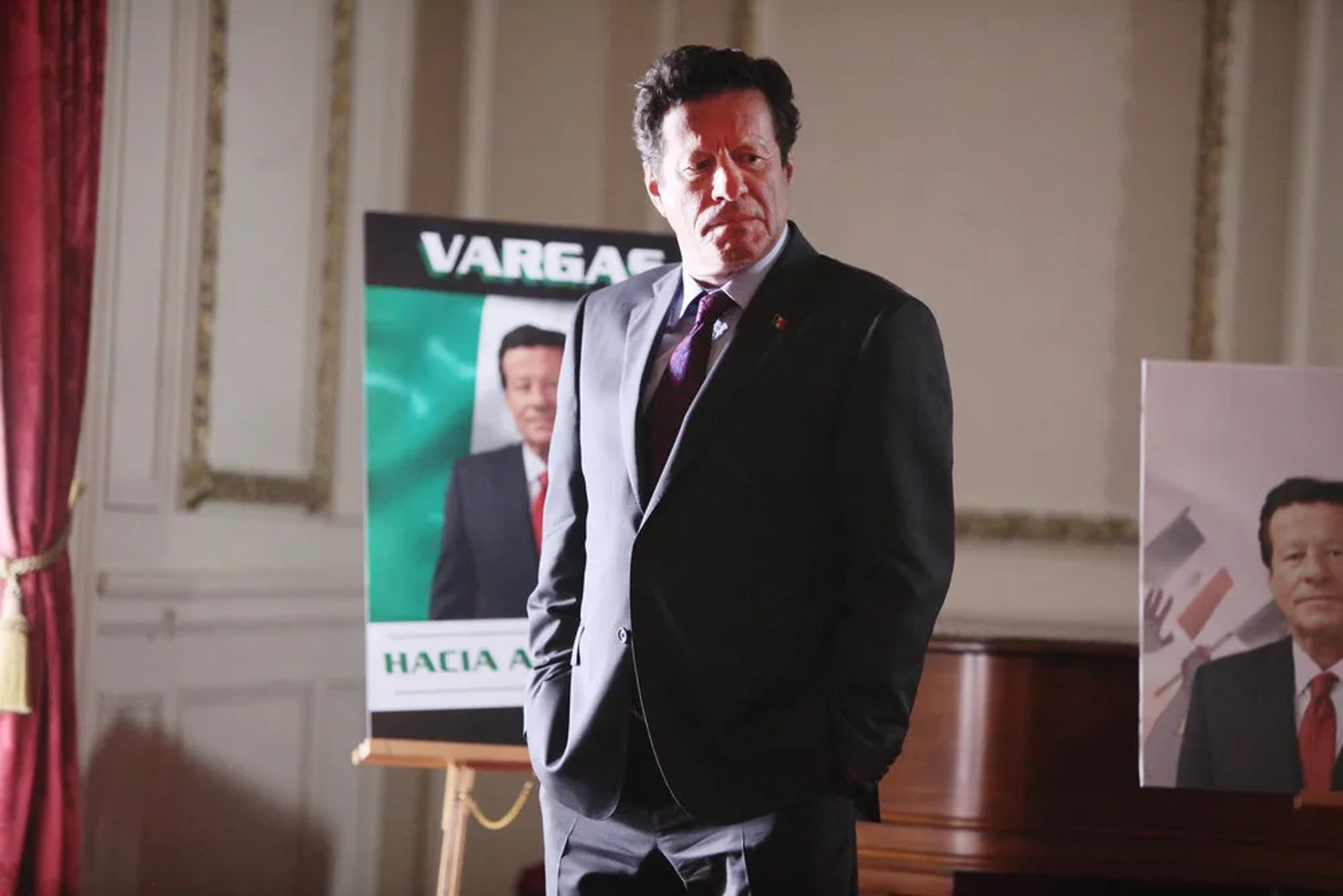 Joaquim de Almeida in Queen of the South (2016)