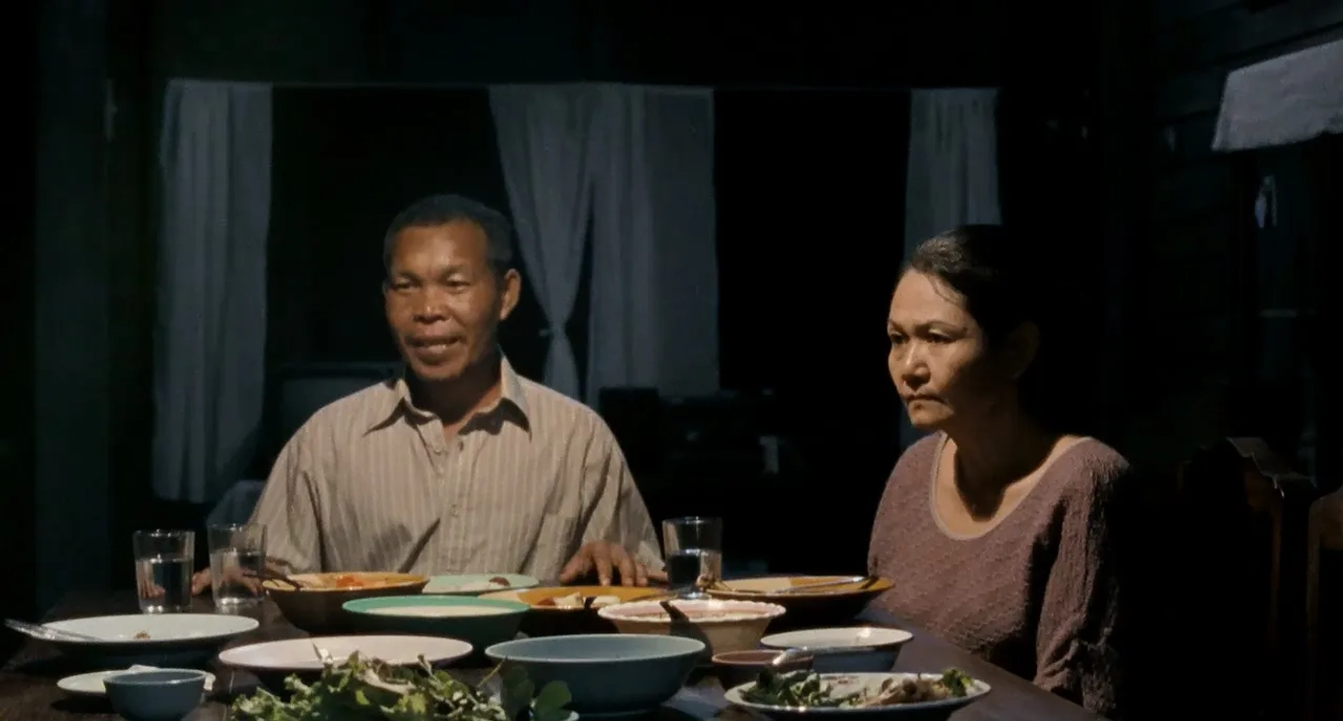 Jenjira Pongpas and Thanapat Saisaymar in Uncle Boonmee Who Can Recall His Past Lives (2010)