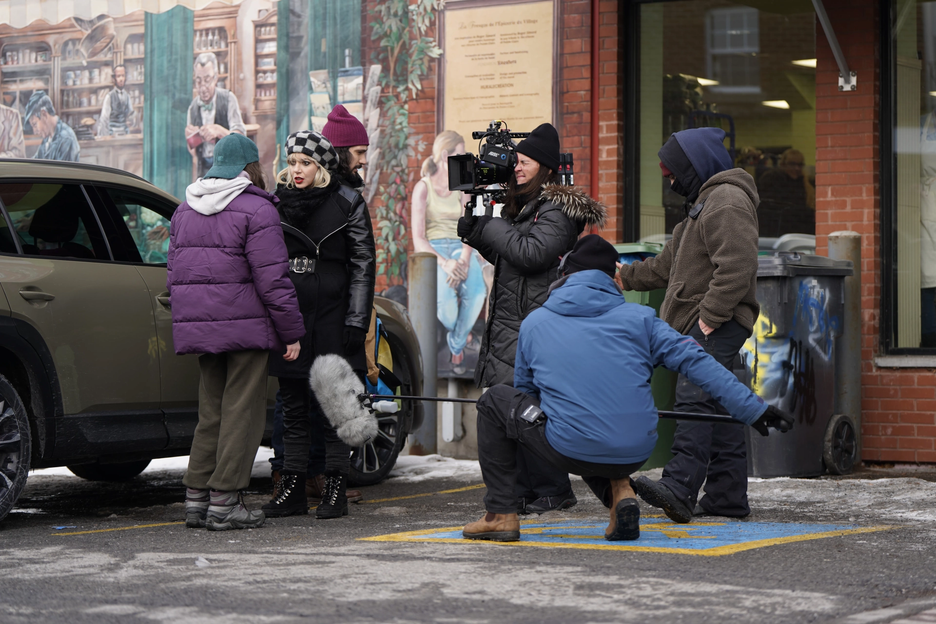 Edith Labbé, Noémie Yelle, Victor Andres Turgeon-Trelles, and Irlande Côté in 1+1+1 Life, love, chaos (2025)