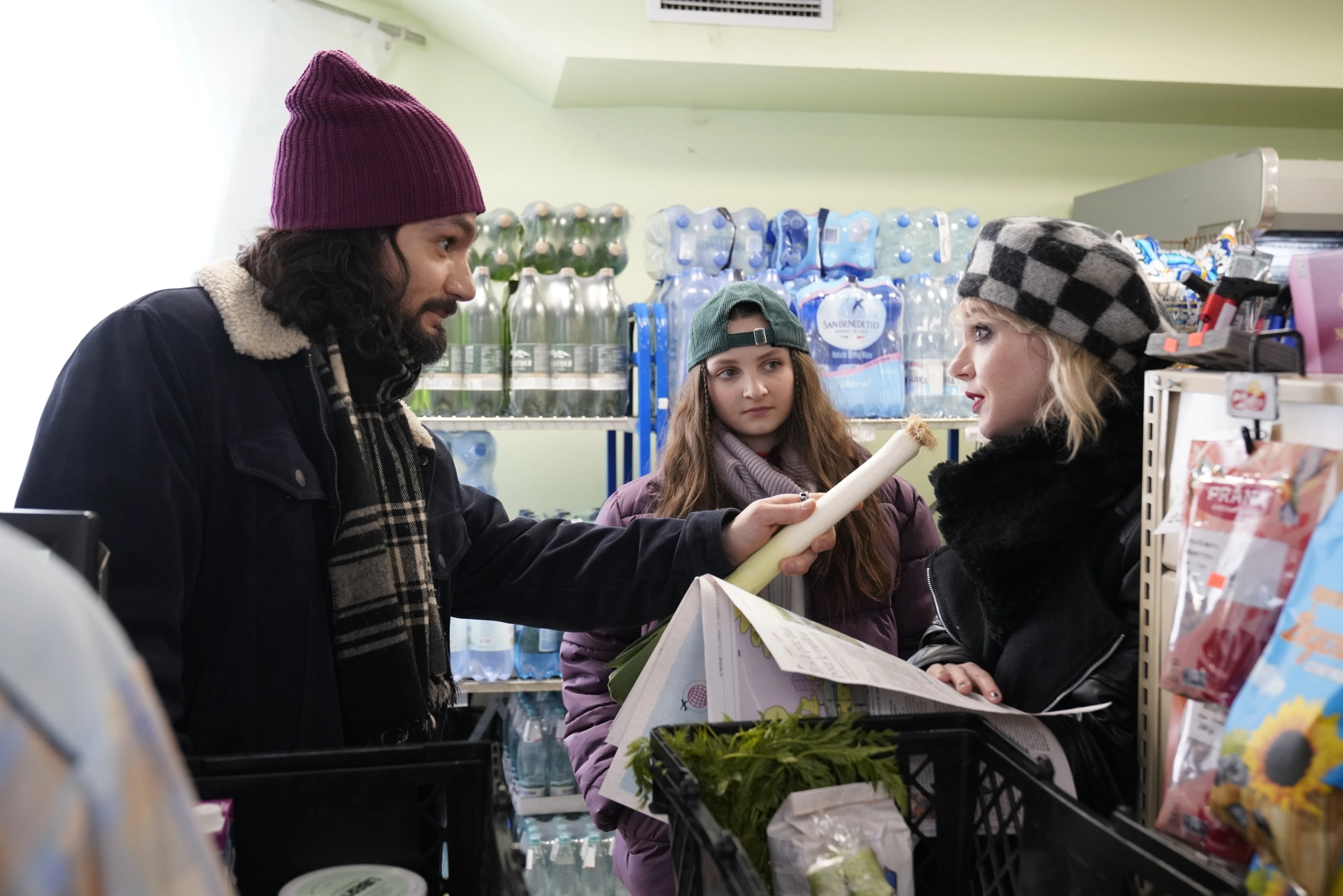 Claudia Hurtubise, Noémie Yelle, Victor Andres Turgeon-Trelles, and Irlande Côté in 1+1+1 Life, love, chaos (2025)