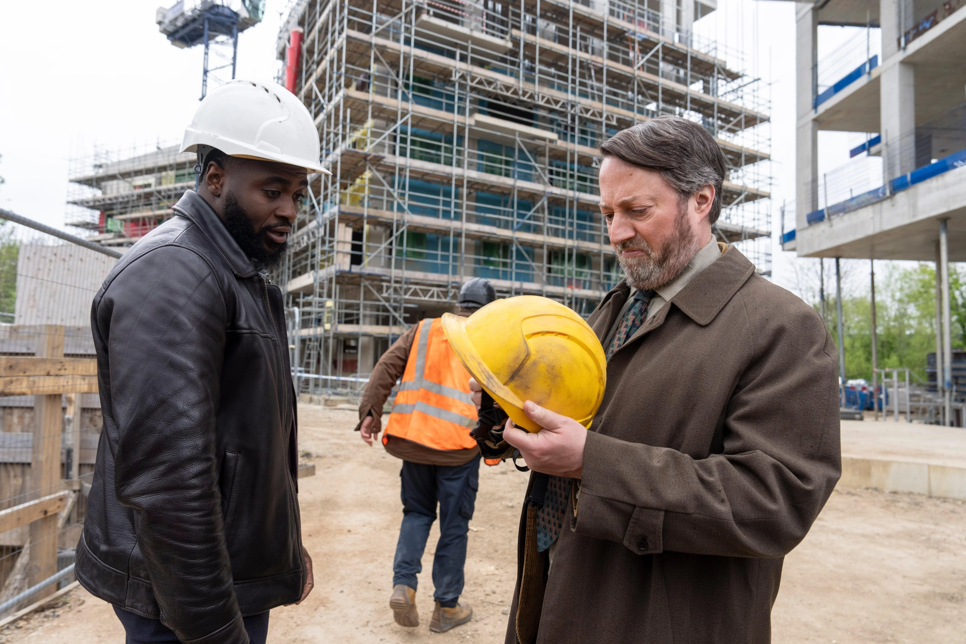 David Mitchell and Dipo Ola in Ludwig (2024)