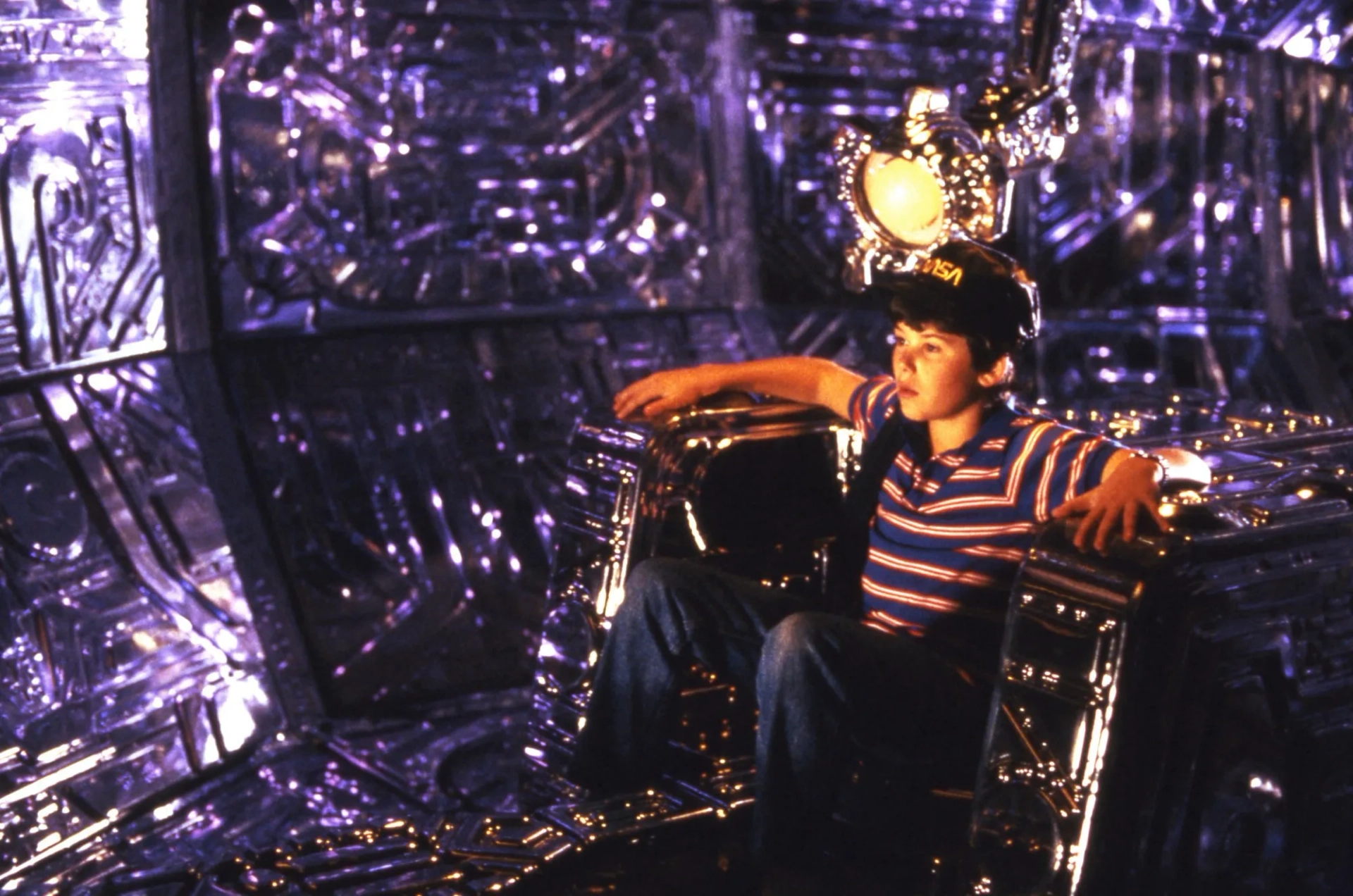 فیلم پرواز مسیریاب (Flight of the Navigator 1986)