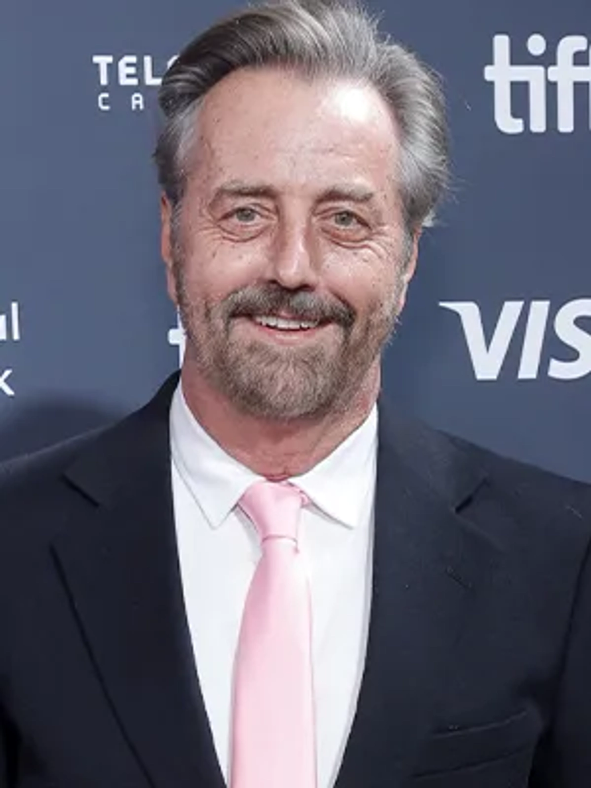 لیلند داگلاس