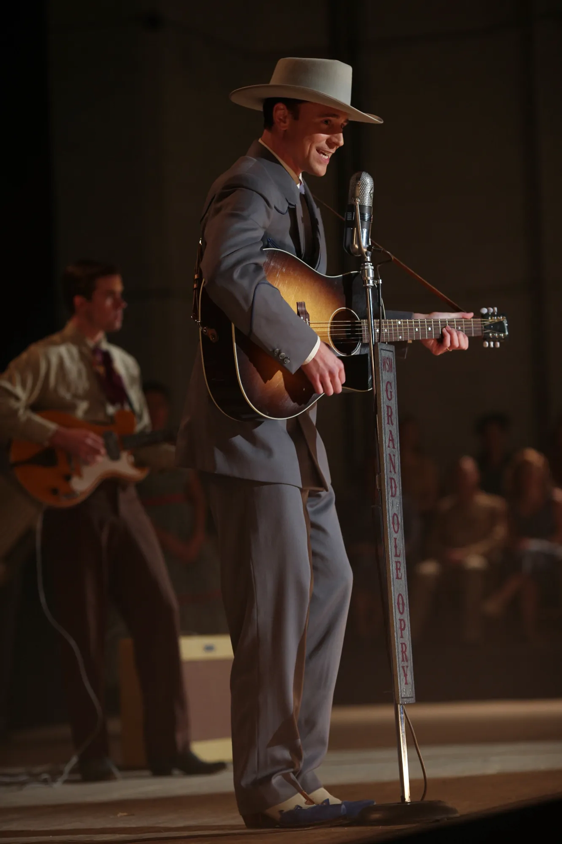 Tom Hiddleston in I Saw the Light (2015)
