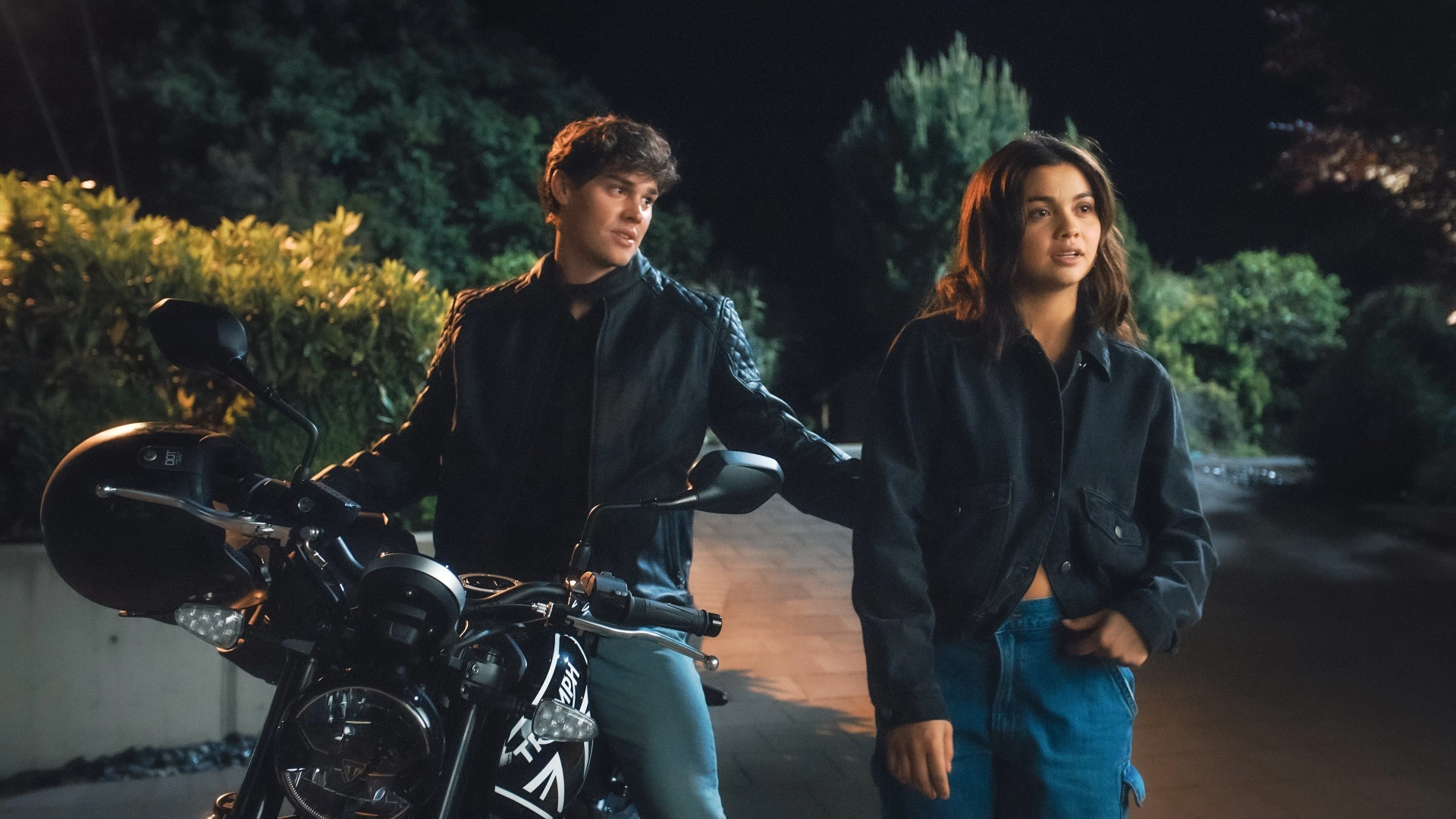 Noah Beck and Siena Agudong in Sidelined: The QB and Me (2024)